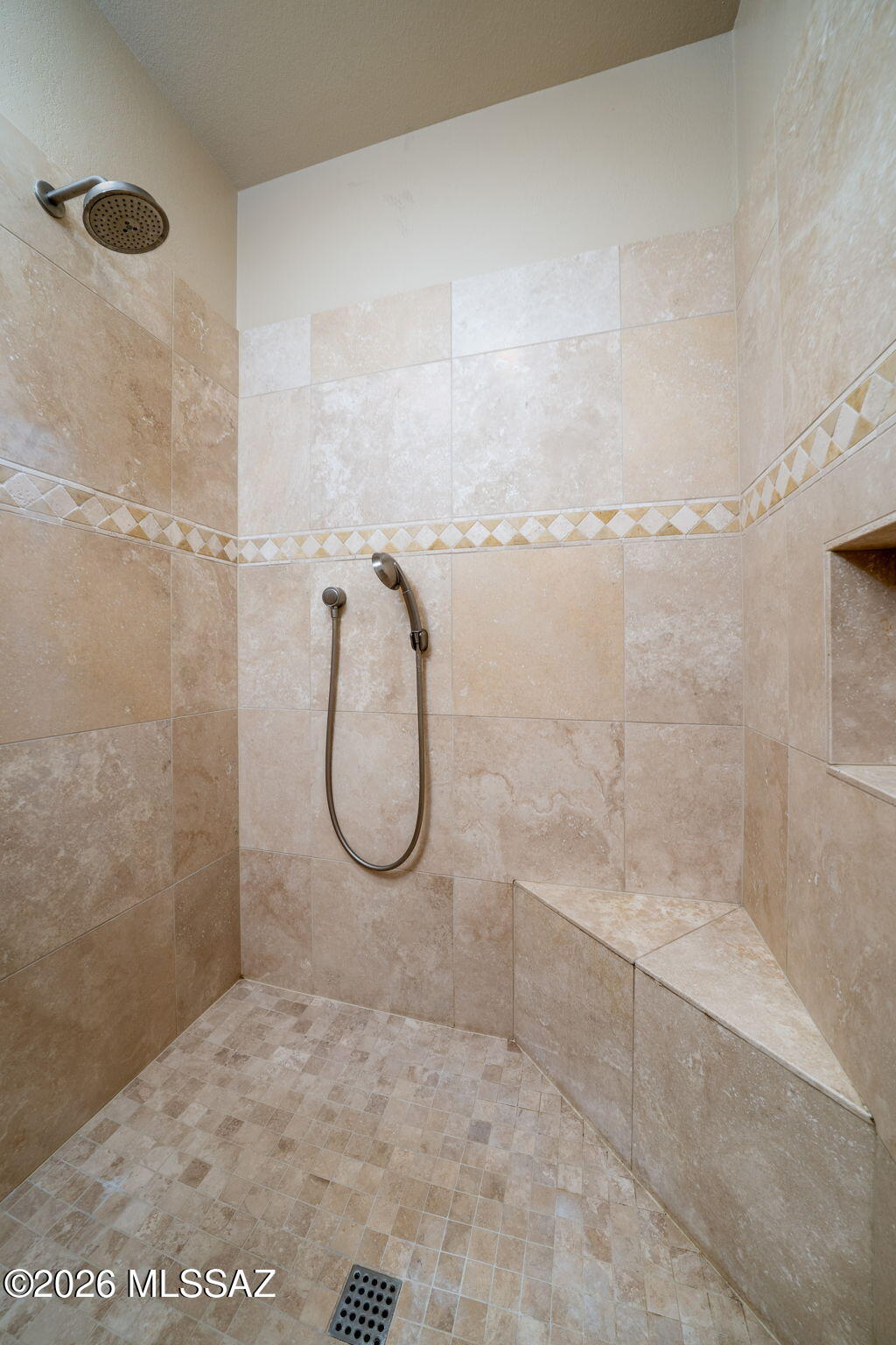 Finisterra II (211-302) - Residential