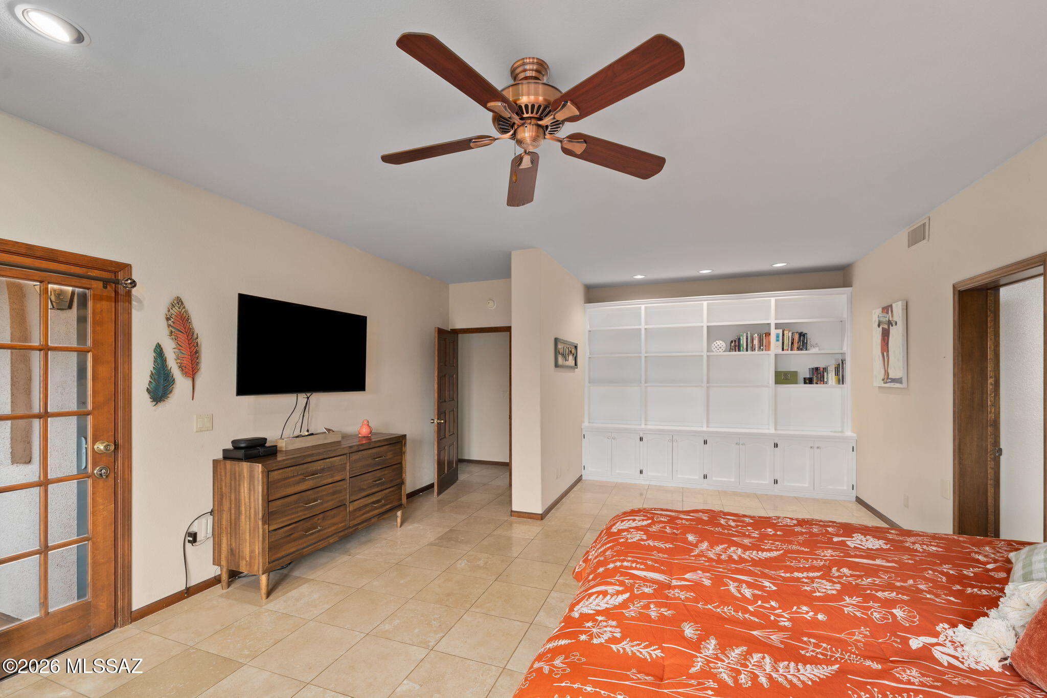 Finisterra II (211-302) - Residential