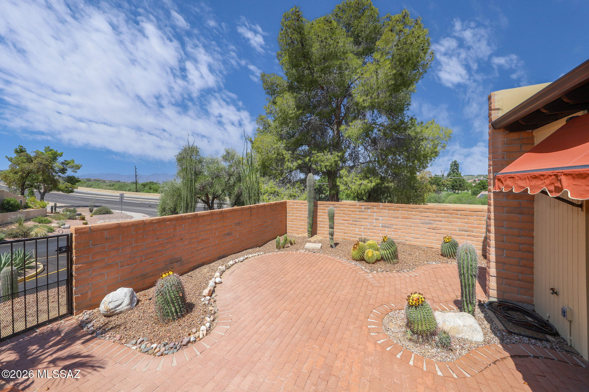 Fairfield La Cholla Hills - Residential
