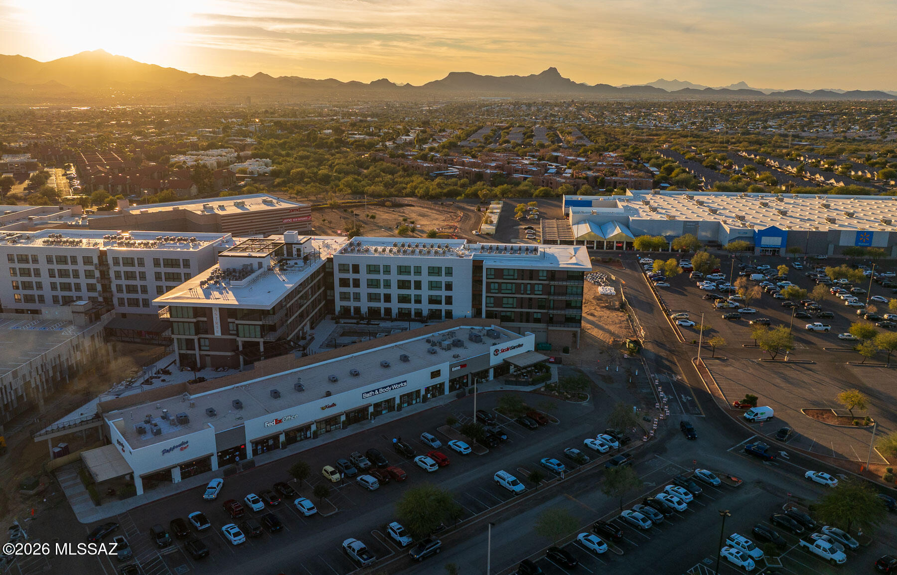 Fairfield La Cholla Hills - Residential
