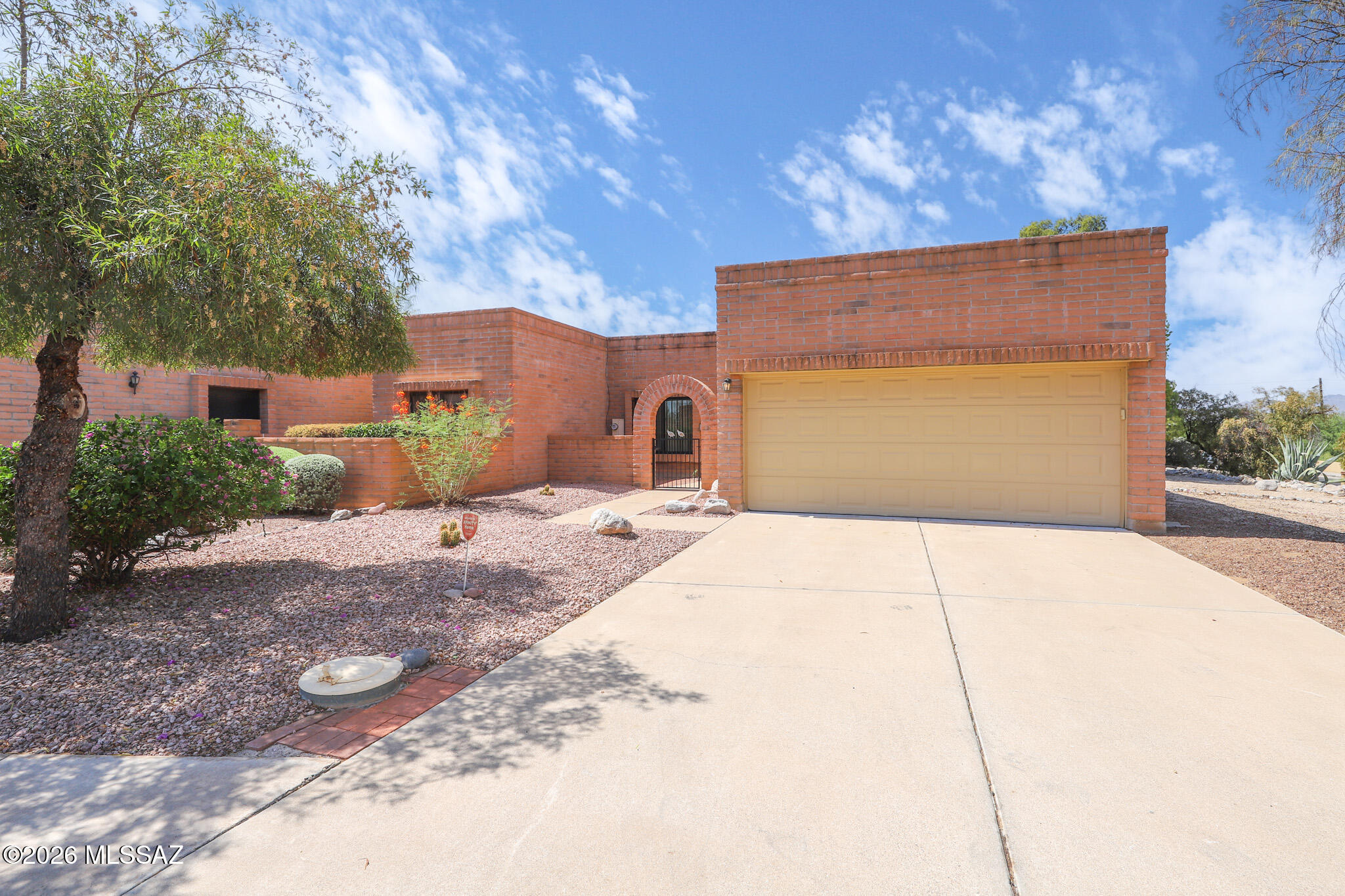 Fairfield La Cholla Hills - Residential