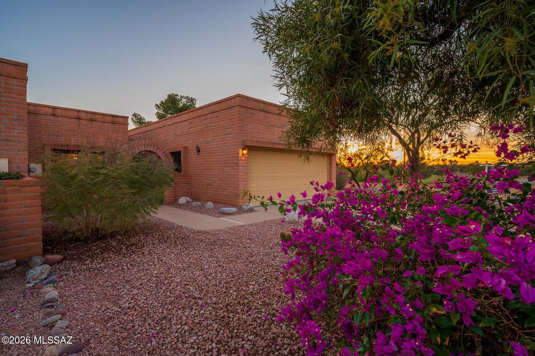 Fairfield La Cholla Hills - Residential