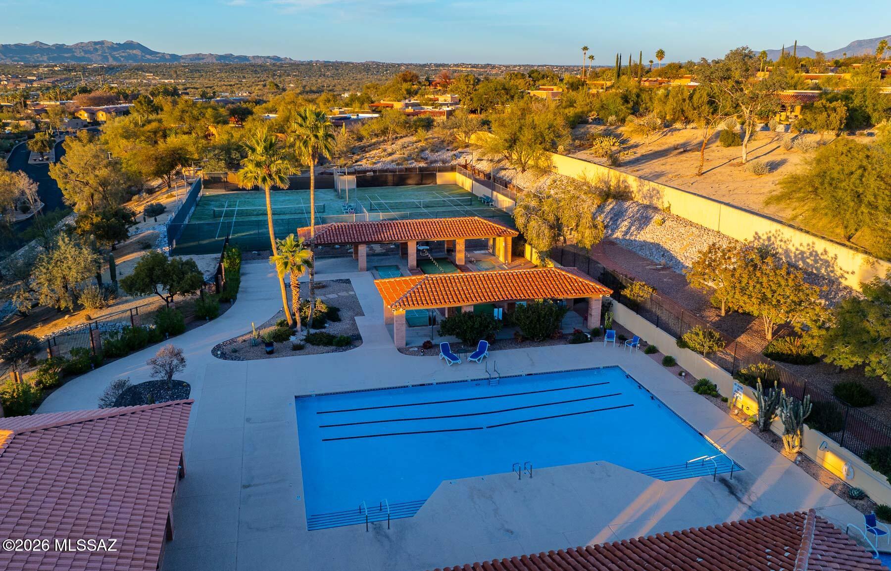 Fairfield La Cholla Hills - Residential
