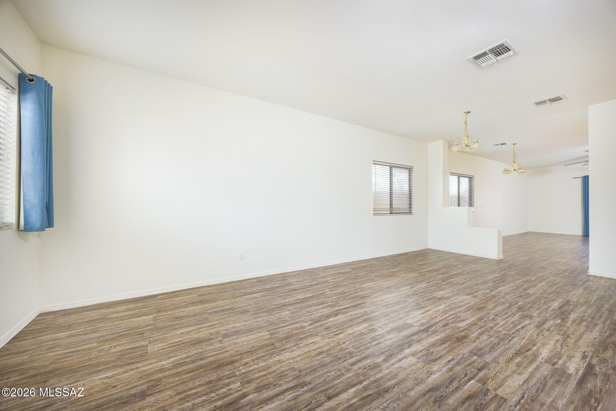 Continental Reserve Blk. 7 & 8 (1-82) - Residential Lease