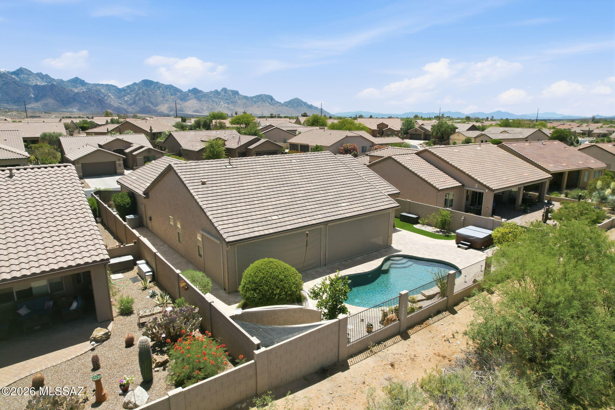 Saddlebrooke - Residential