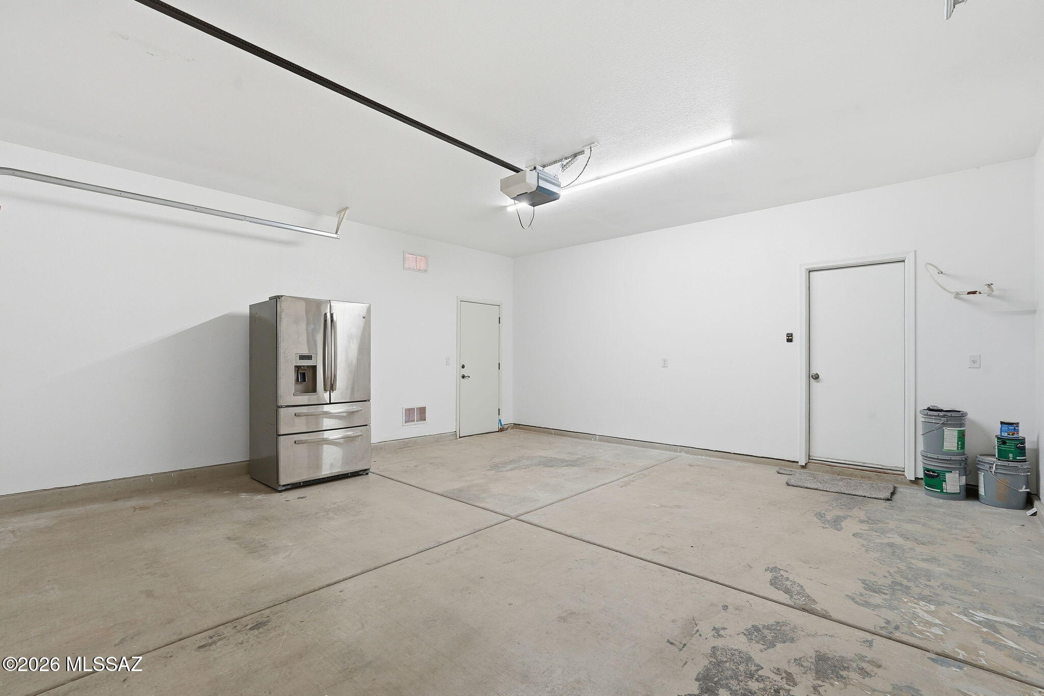 Black Horse (1-411) - Residential