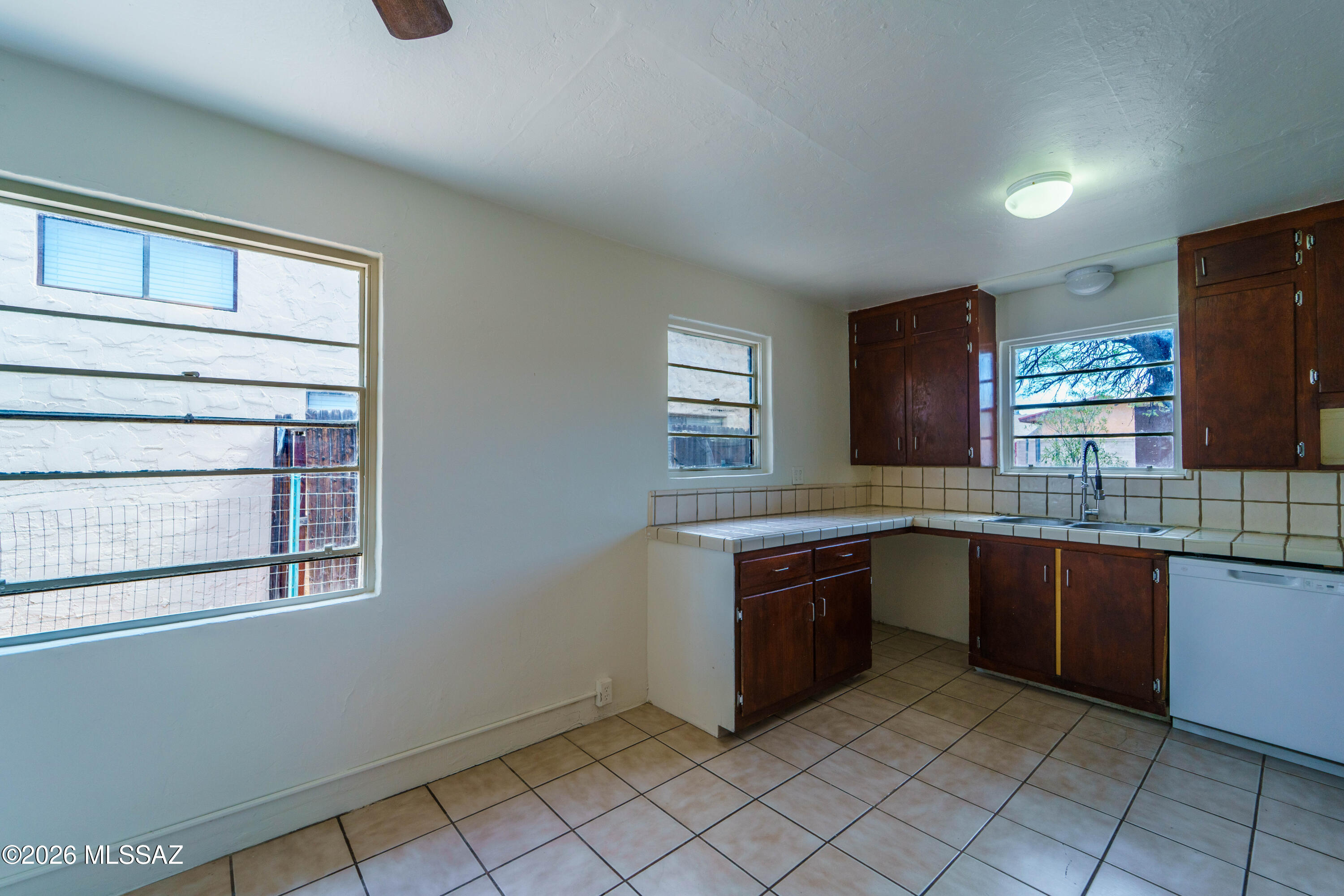 Catalina Poultry Acres NO 1 - Residential