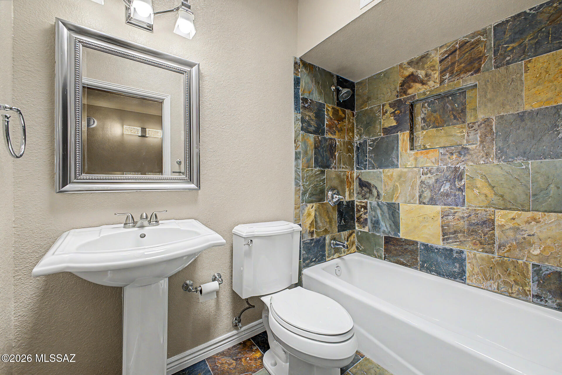 Quail Hollow (1-18) - Residential
