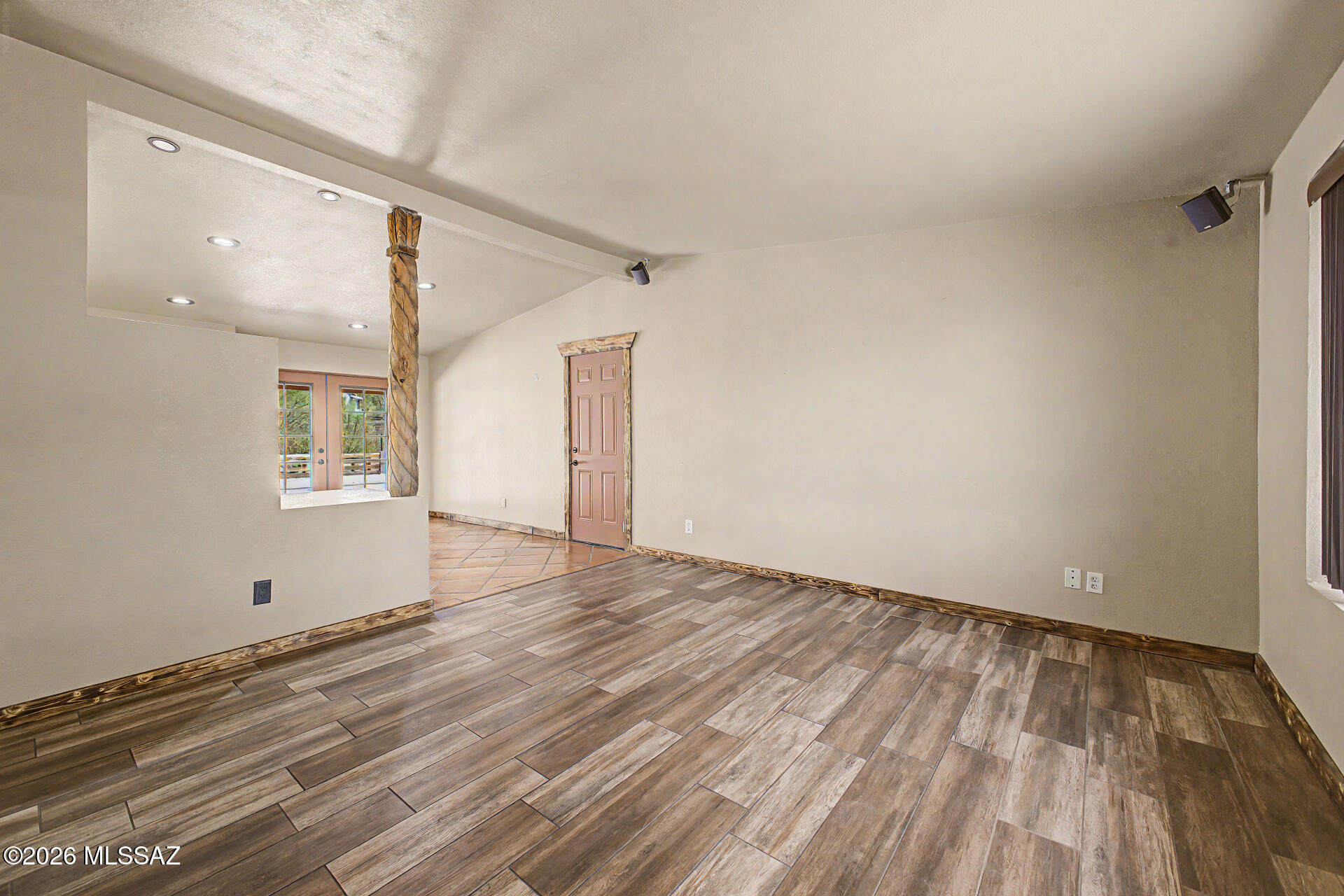 Quail Hollow (1-18) - Residential