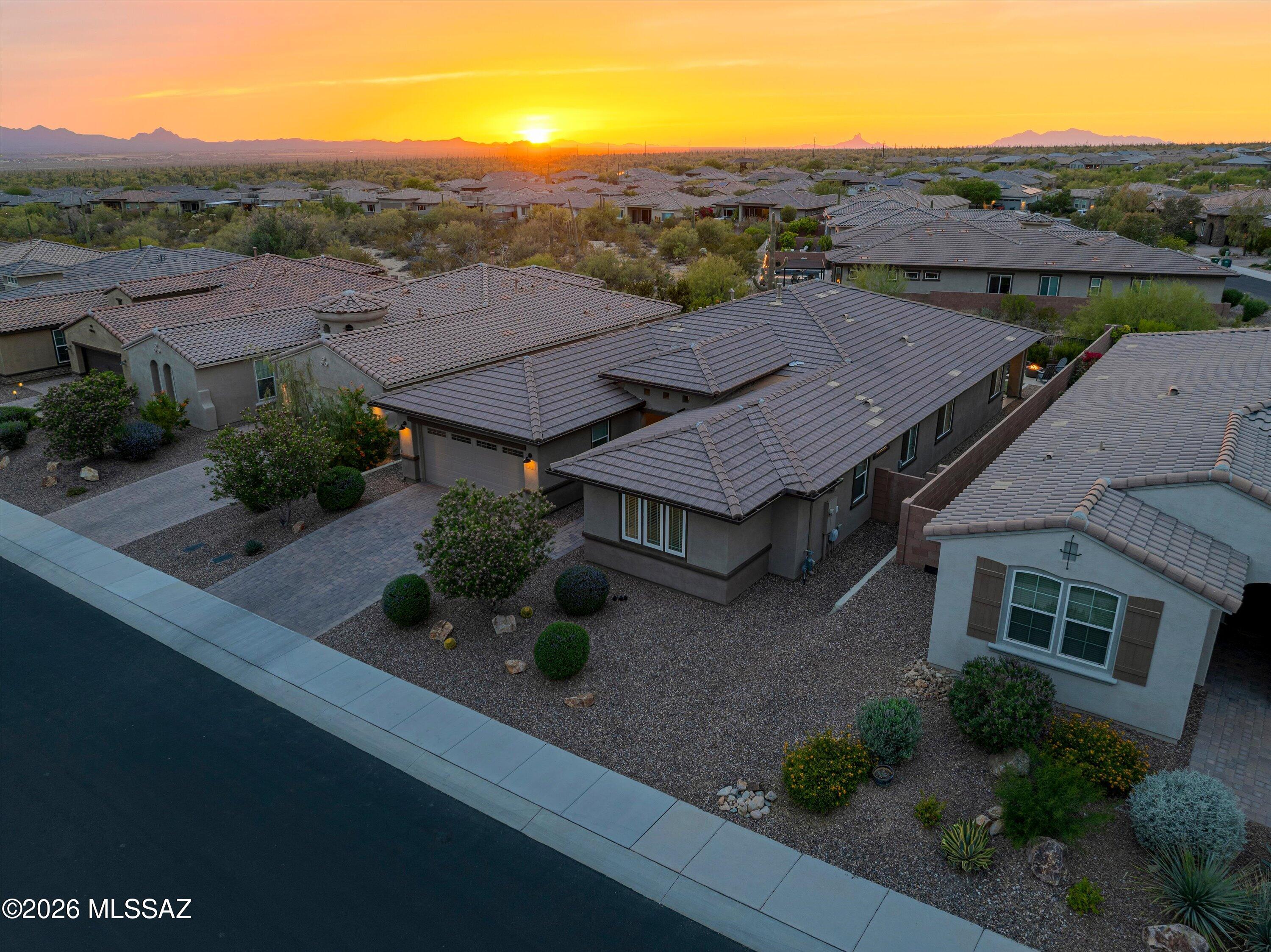 Blue Agave At Dove Mountain - Residential