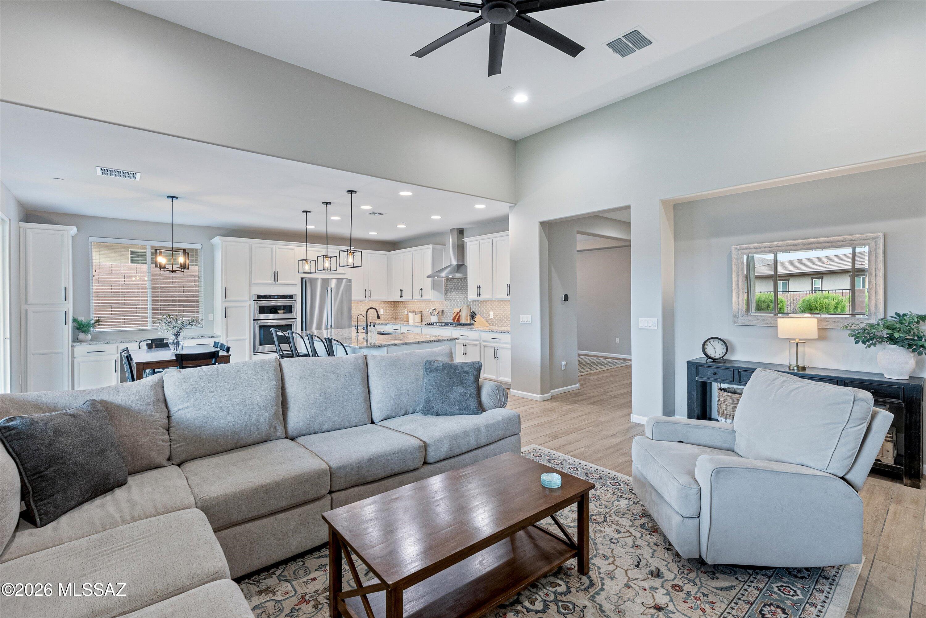 Blue Agave At Dove Mountain - Residential