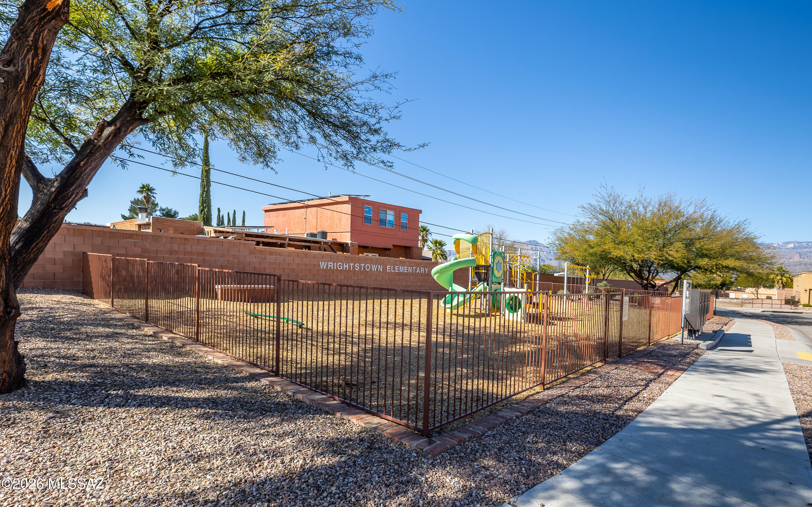 The Schoolyard SQ20152590529 - Residential