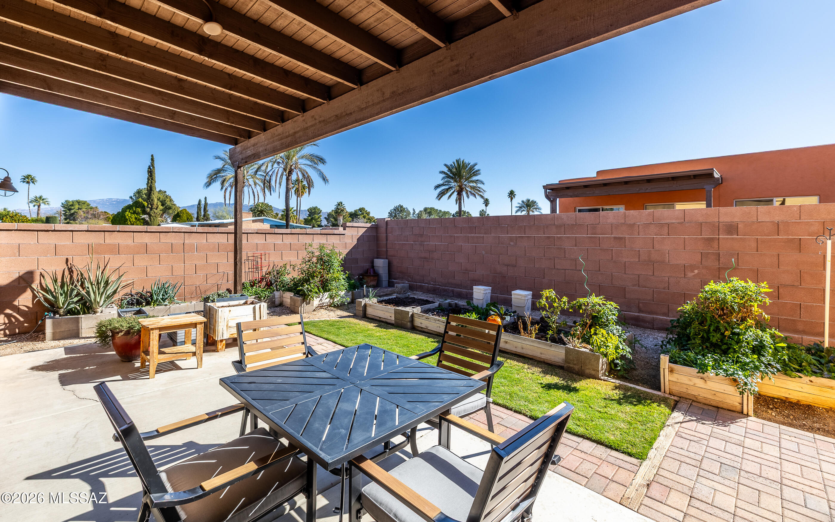 The Schoolyard SQ20152590529 - Residential