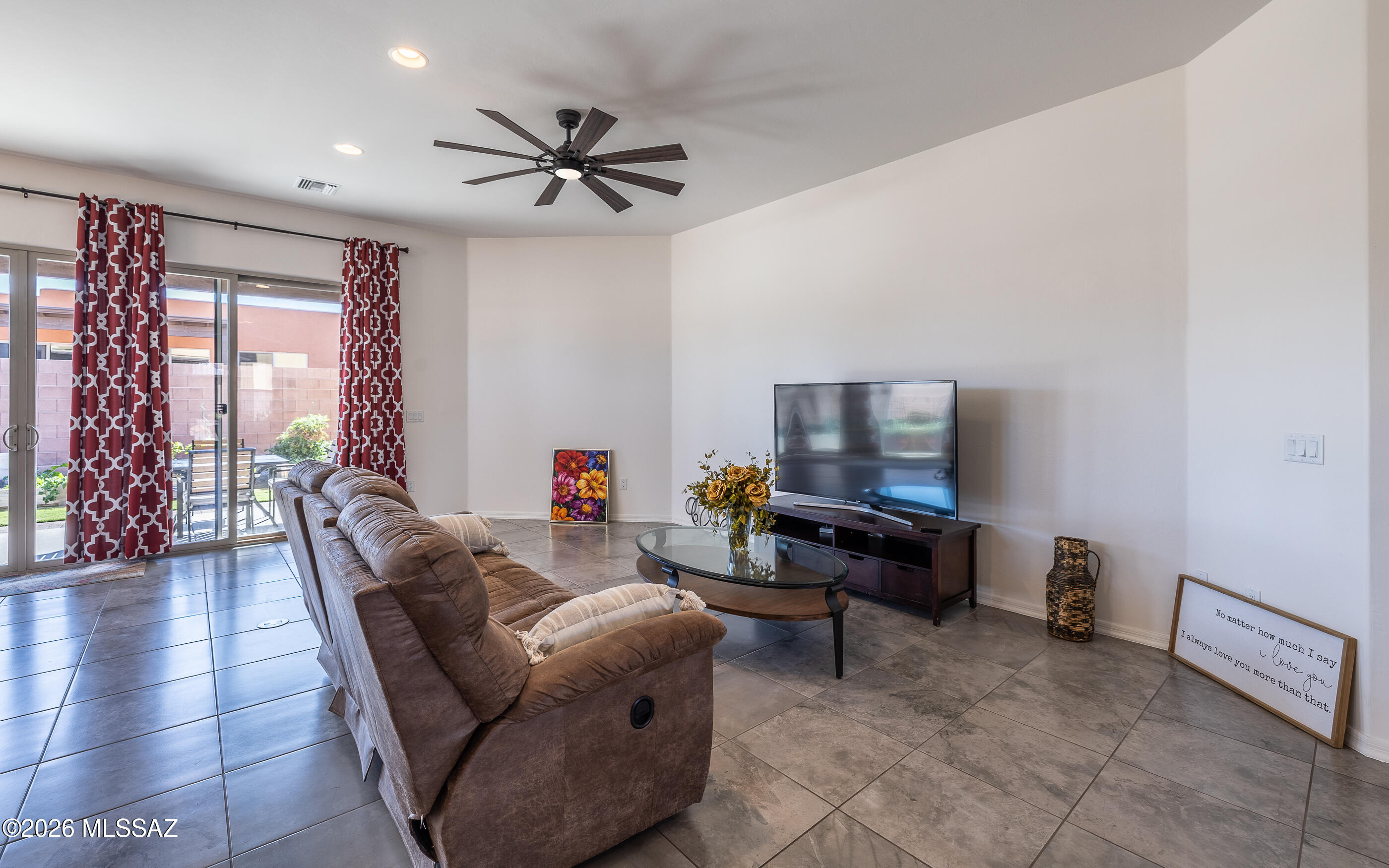 The Schoolyard SQ20152590529 - Residential