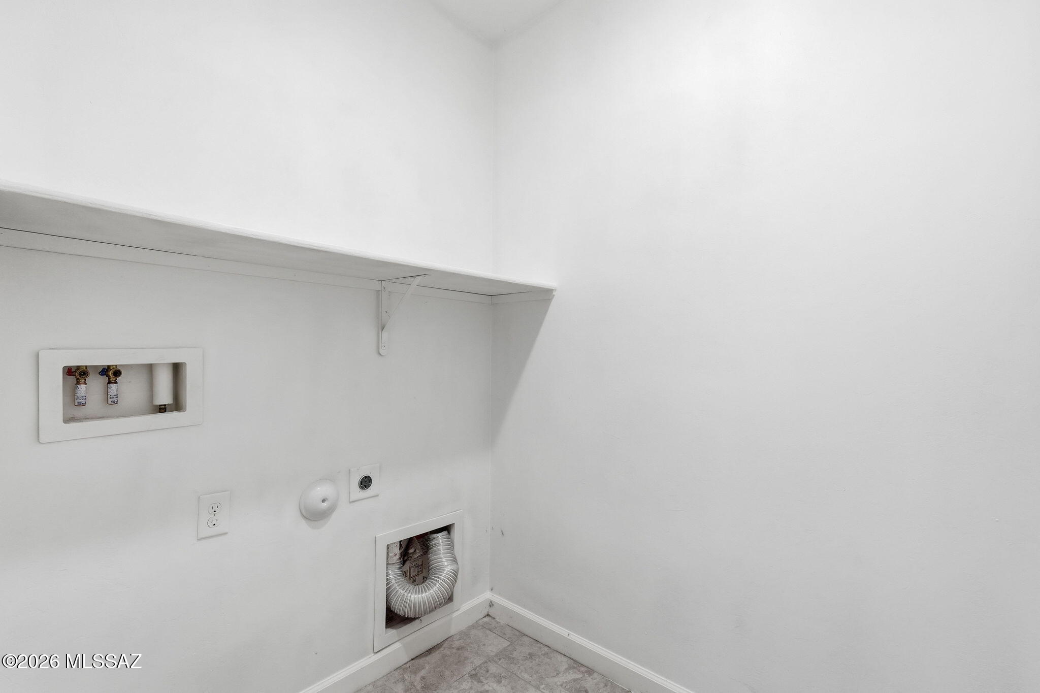 Vista Del Lago Norte SQ20140780198 - Residential