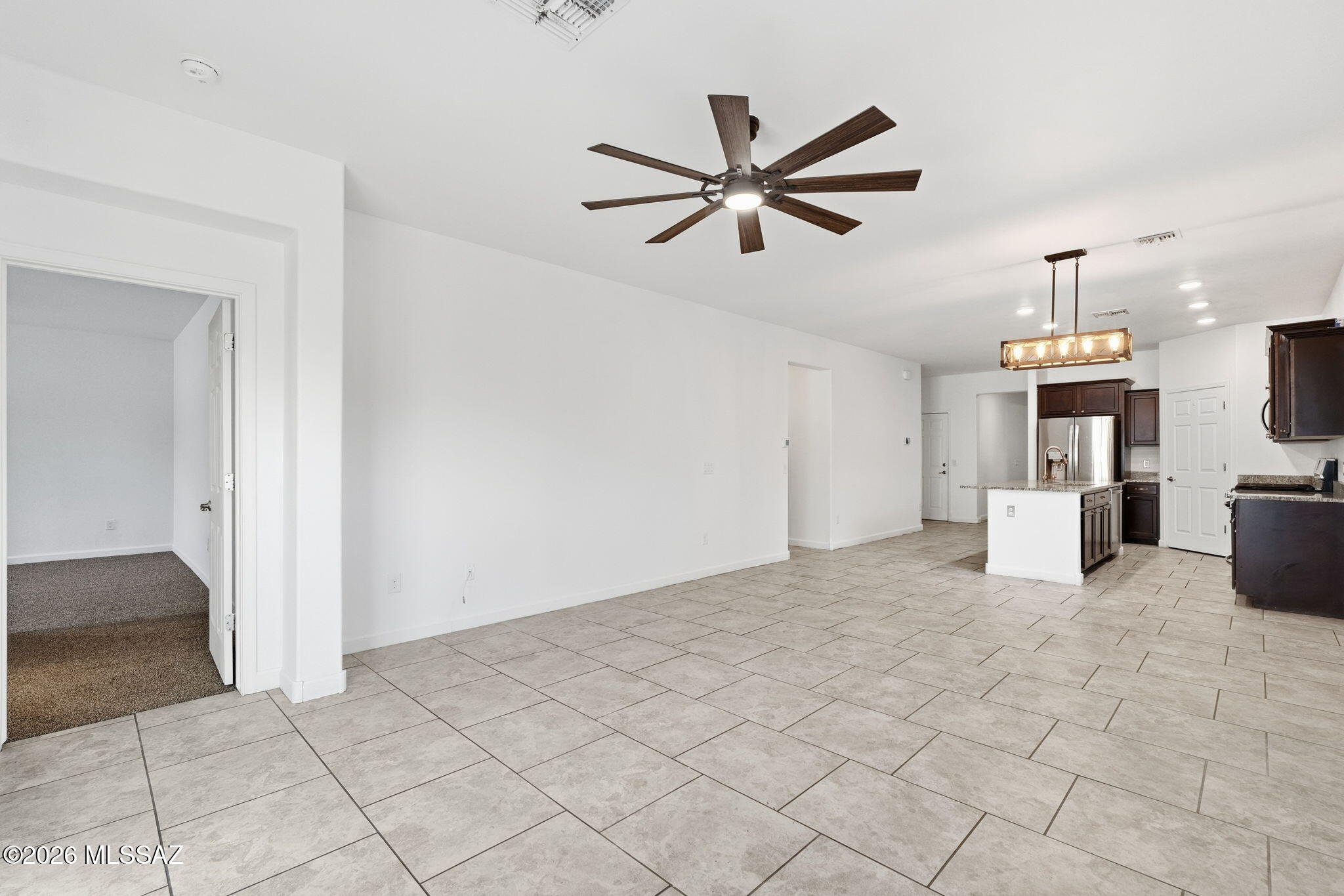 Vista Del Lago Norte SQ20140780198 - Residential