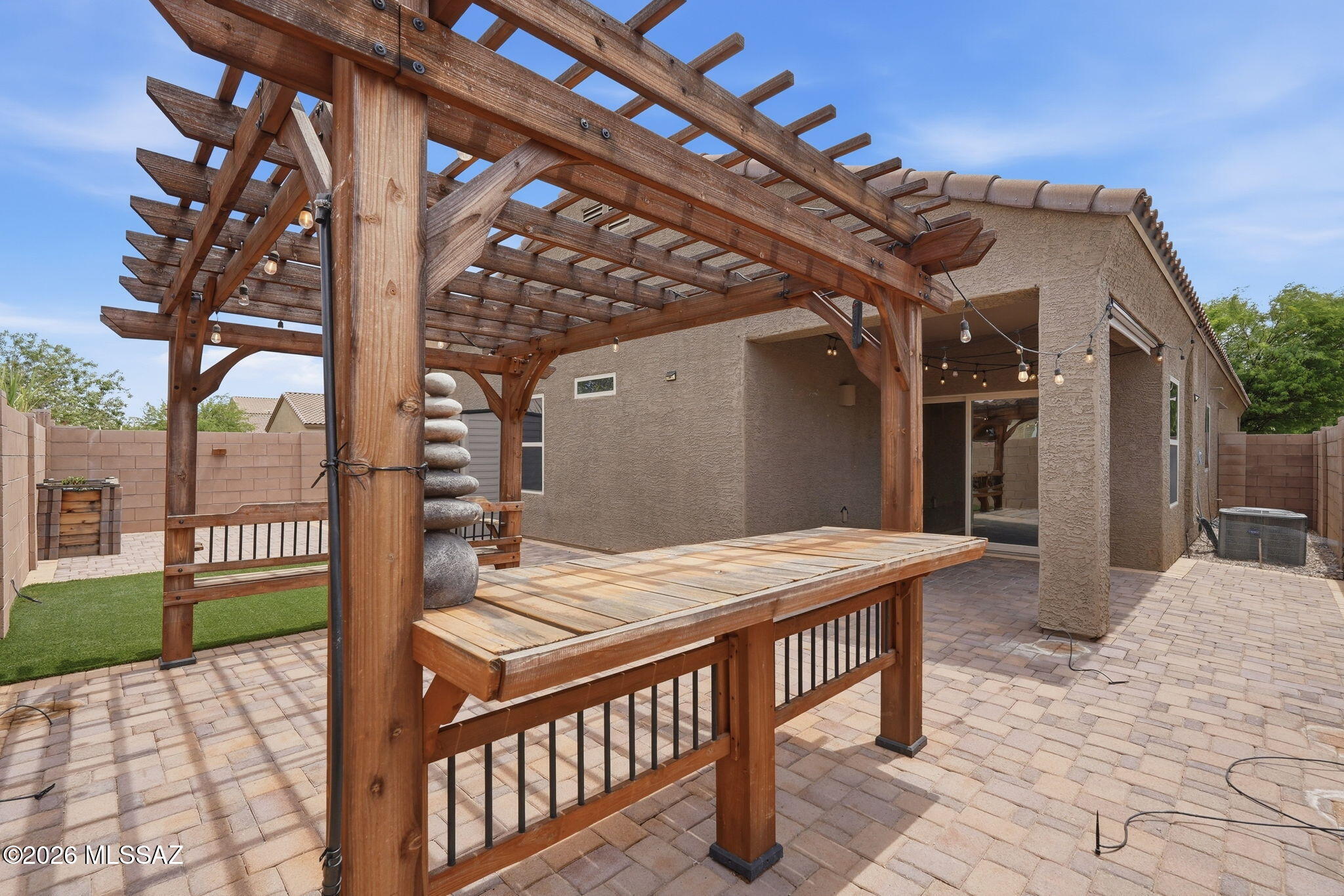 Vista Del Lago Norte SQ20140780198 - Residential