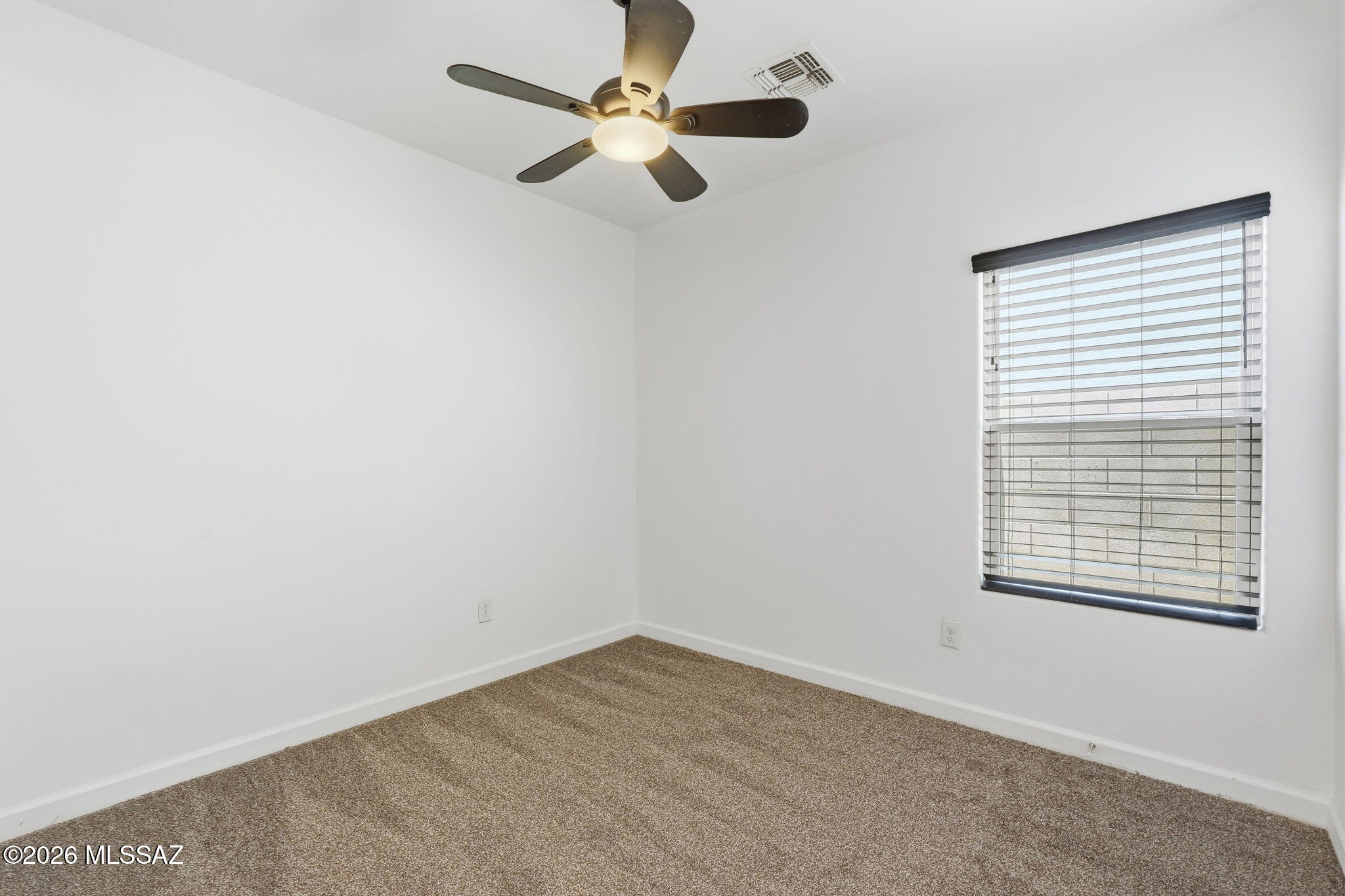 Vista Del Lago Norte SQ20140780198 - Residential
