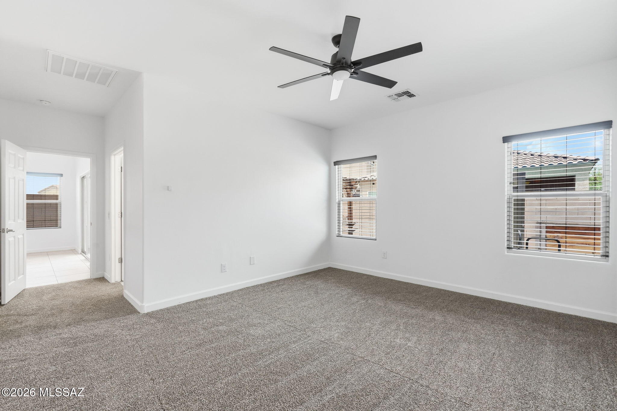 Vista Del Lago Norte SQ20140780198 - Residential