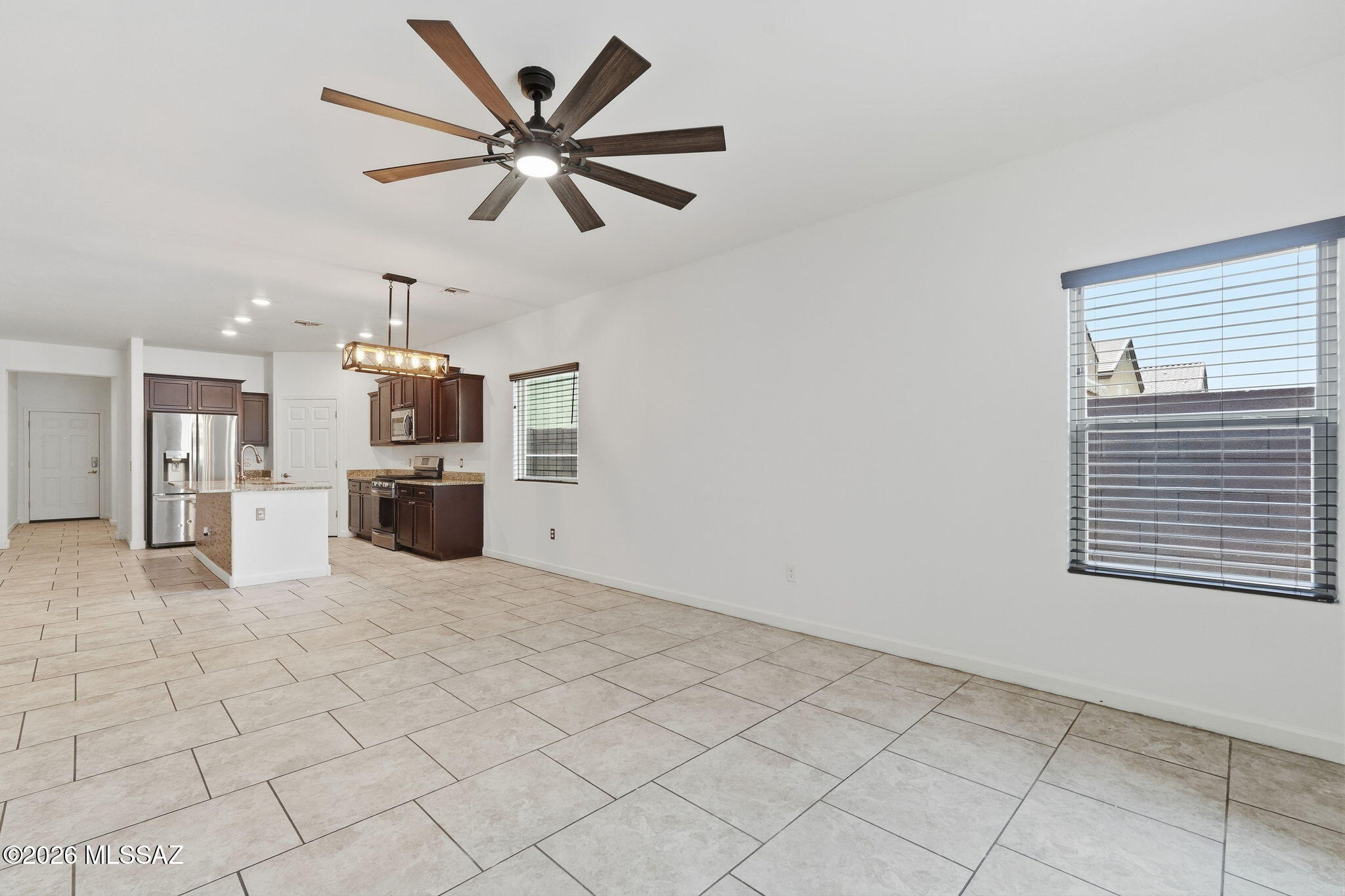 Vista Del Lago Norte SQ20140780198 - Residential