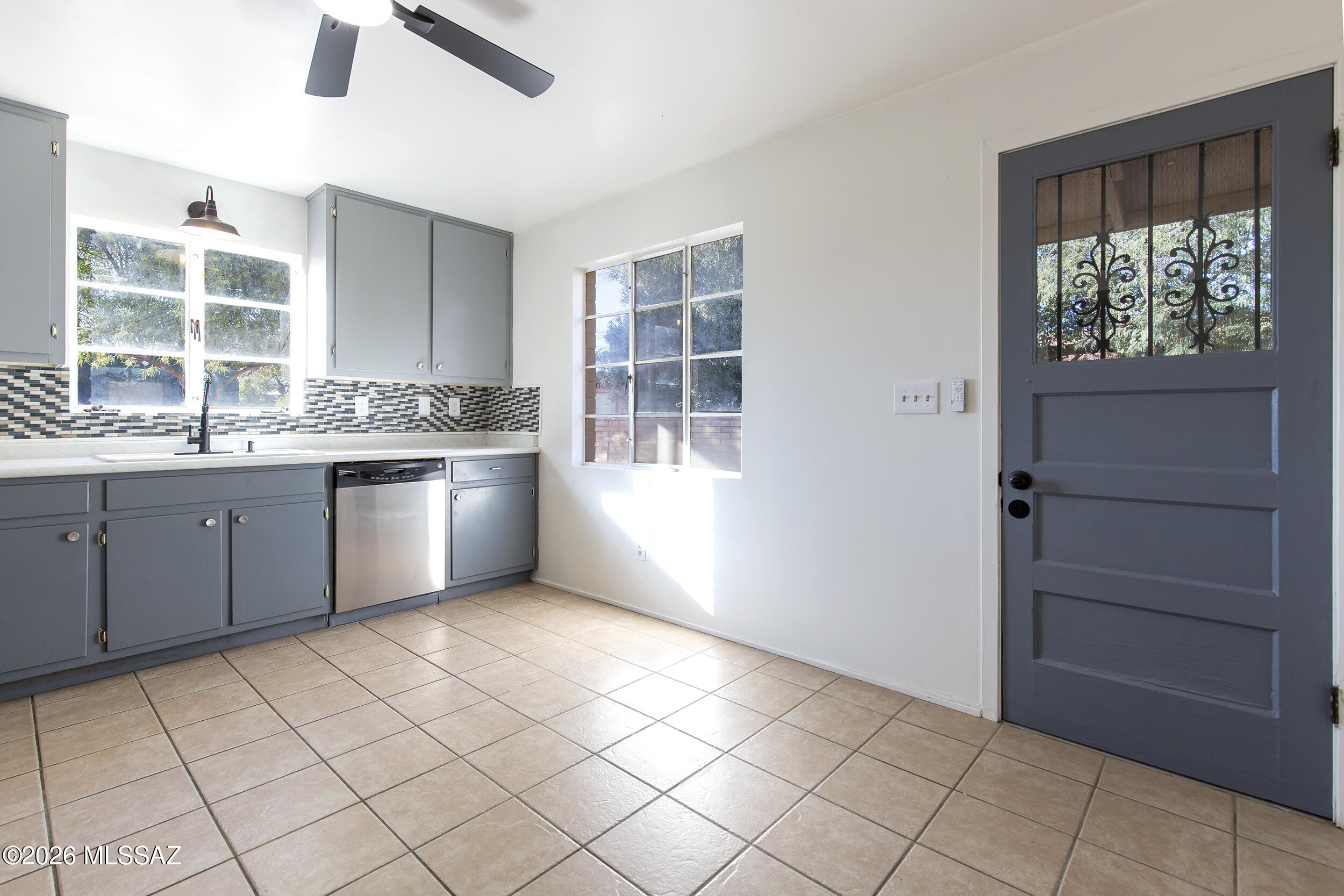 Las Casitas Addition - Residential