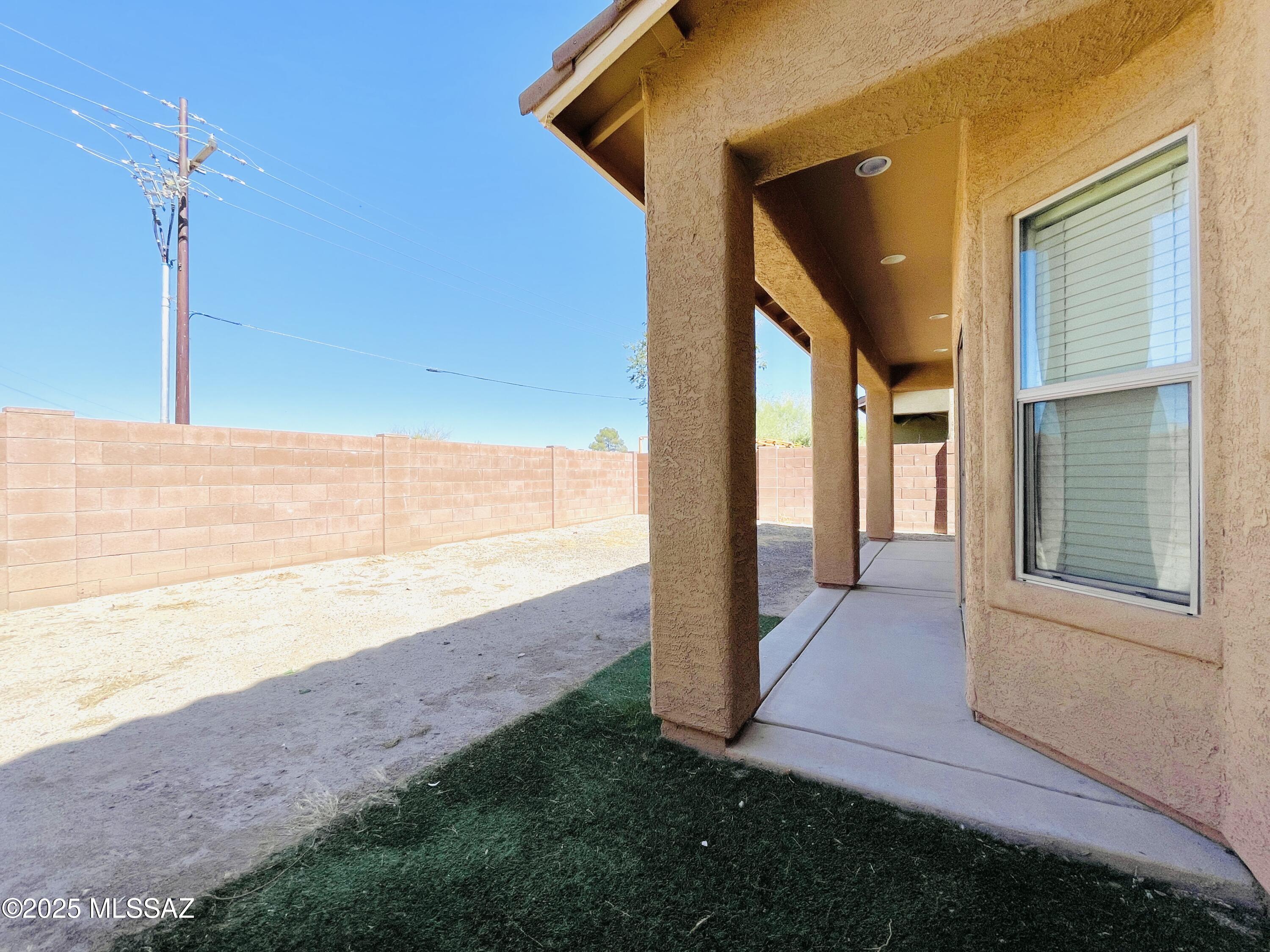 Paseo del Rio - Residential Lease