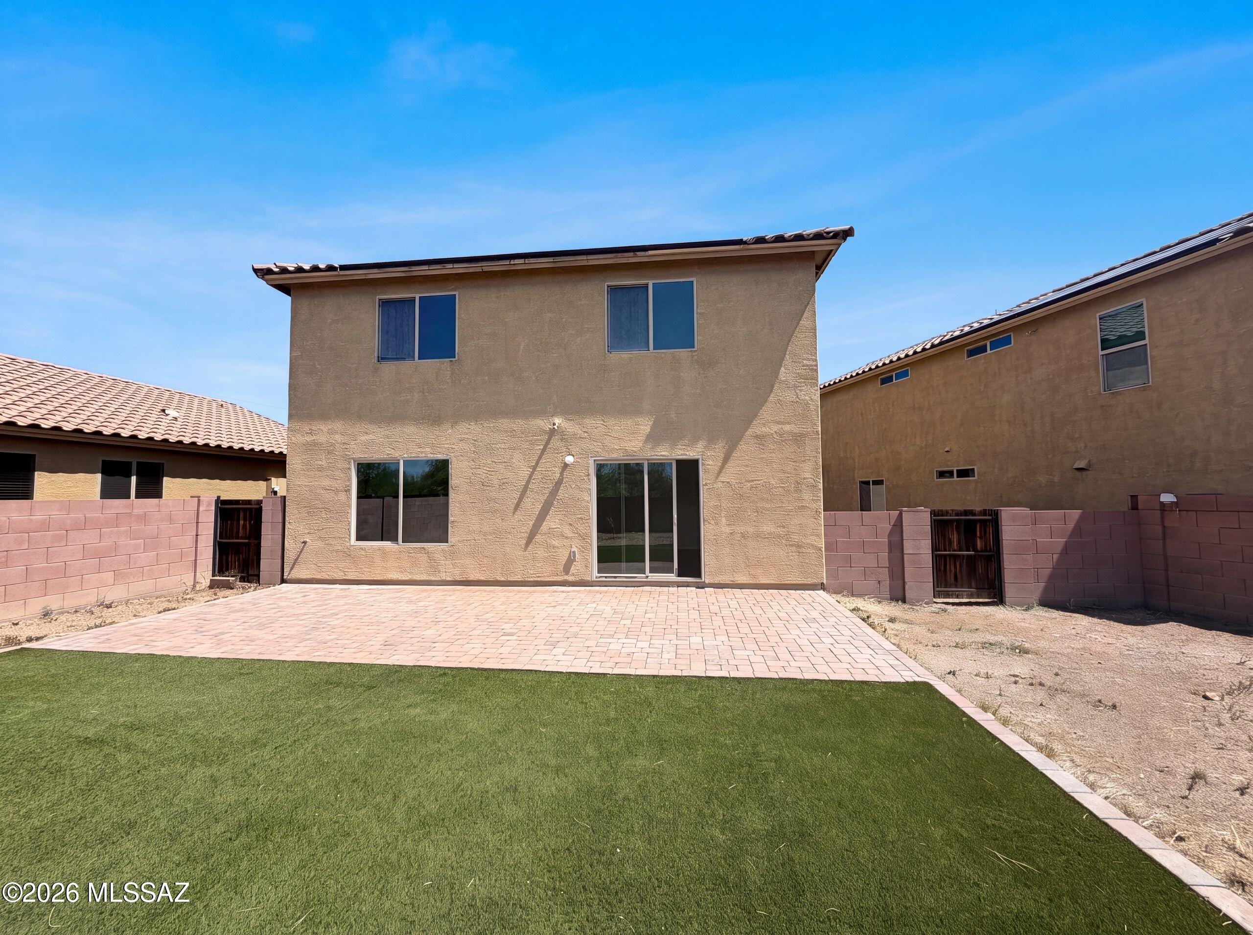 Los Arroyos Resub - Residential