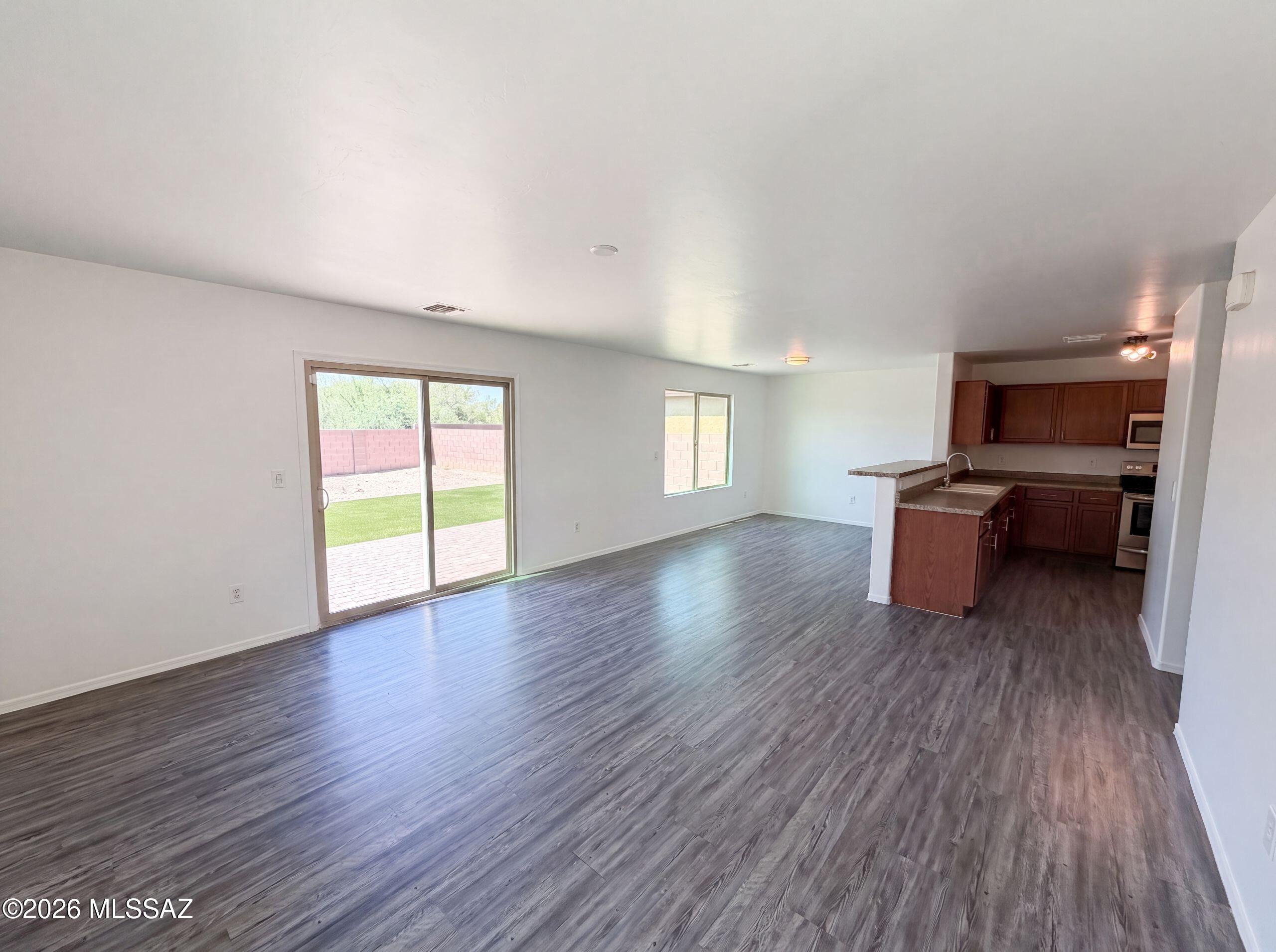 Los Arroyos Resub - Residential