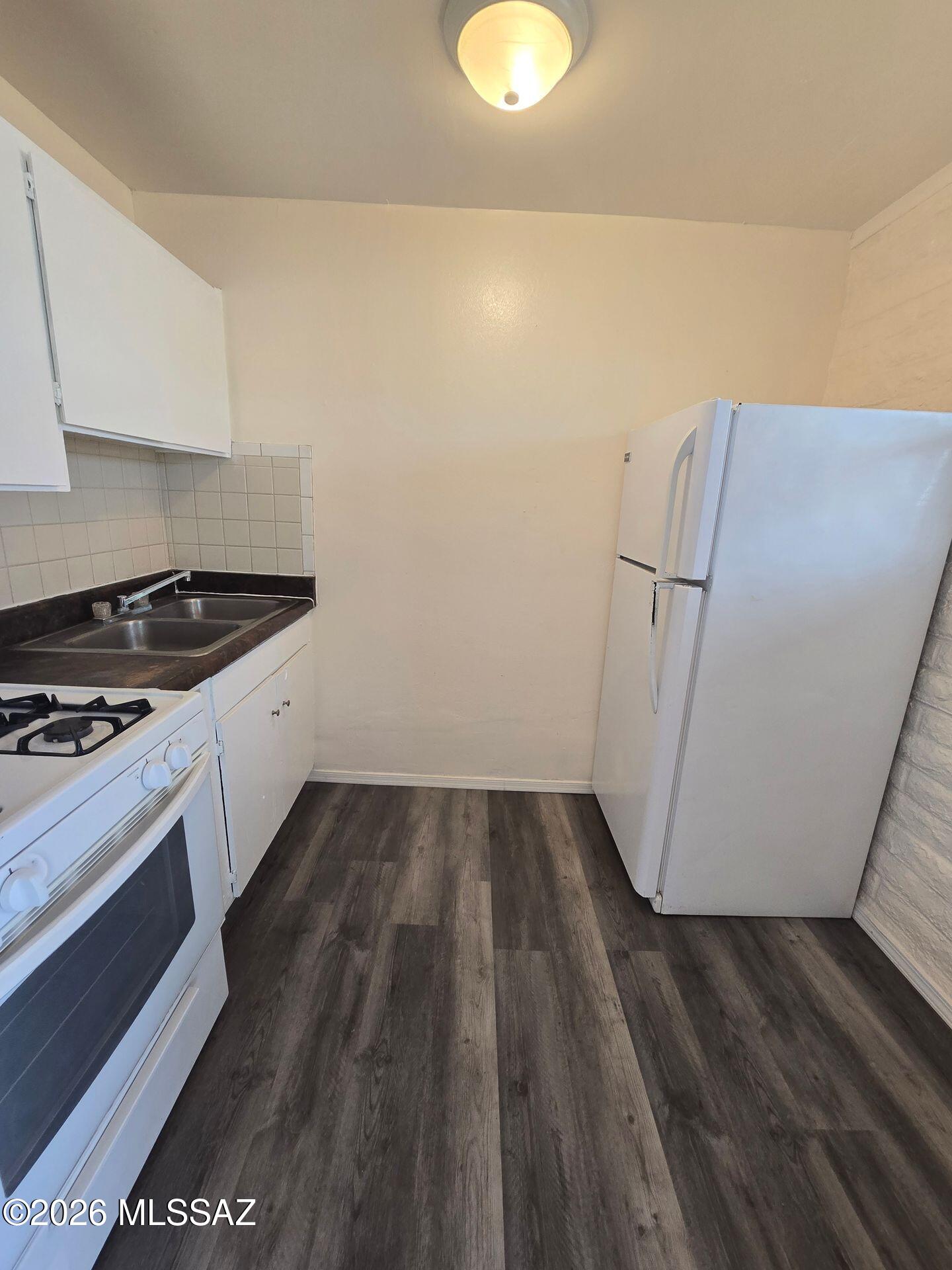Home No 2 - Residential Lease