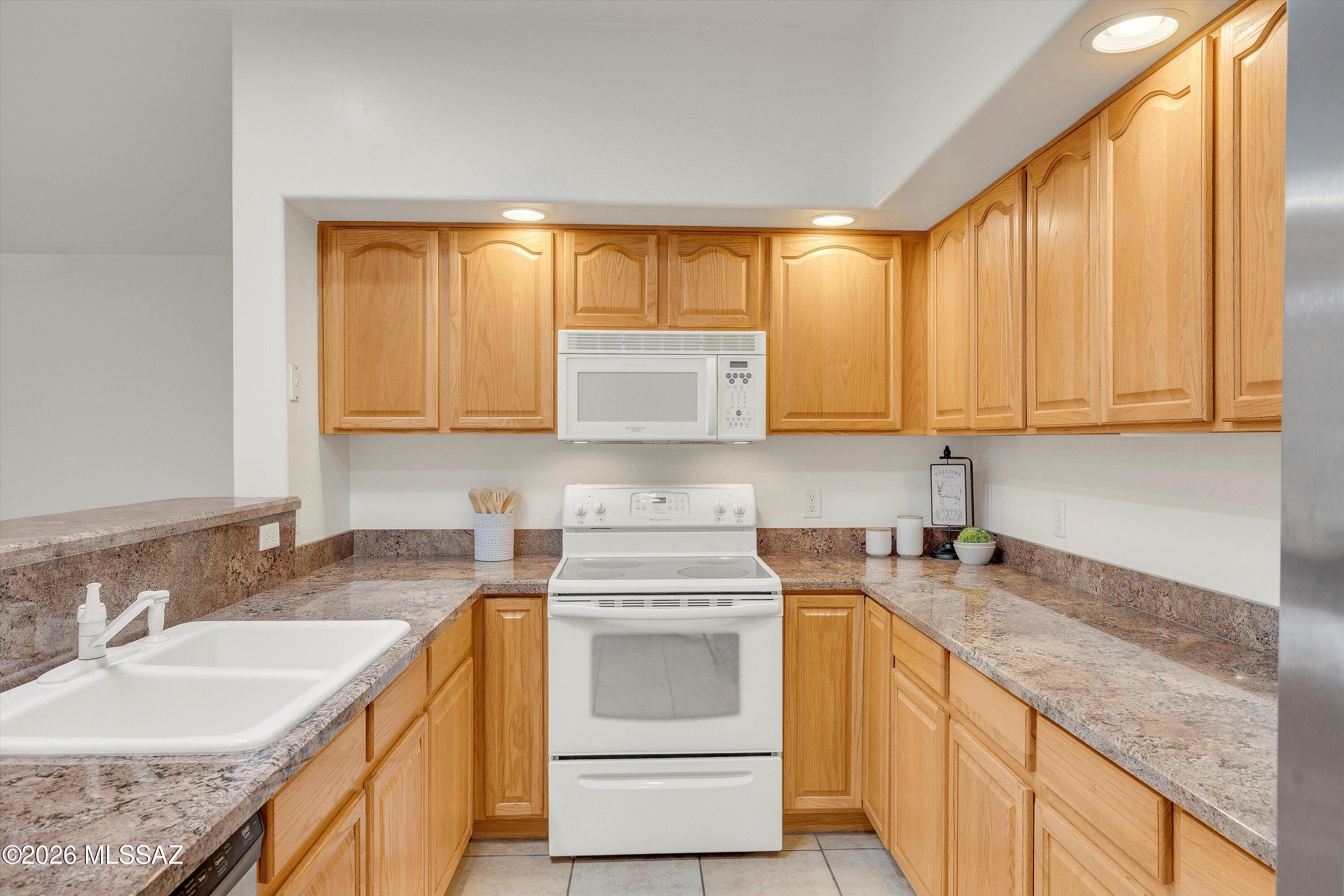 La Esperanza Town Homes (1-26) - Residential