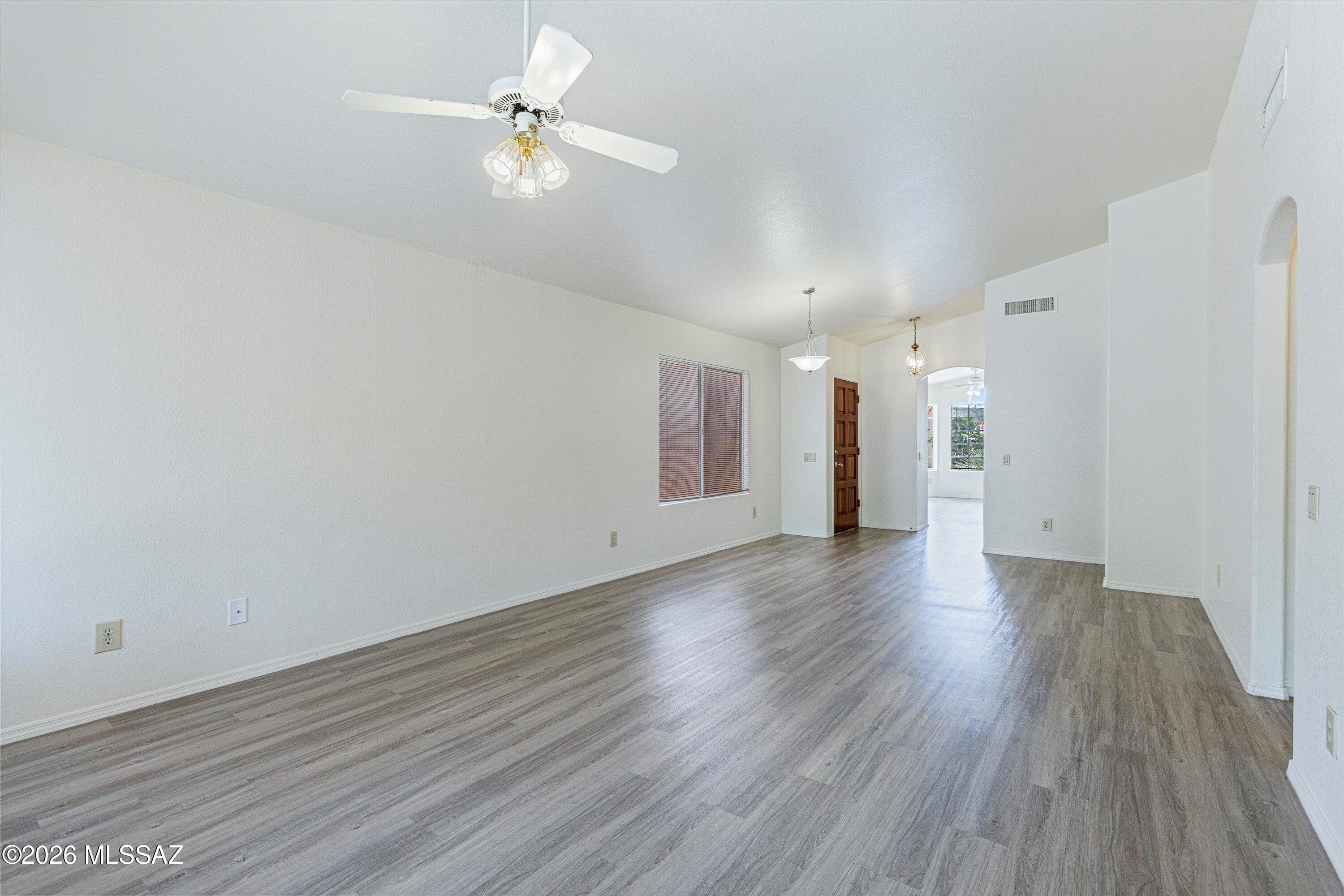 Ventana De Sabino (1-86) - Residential