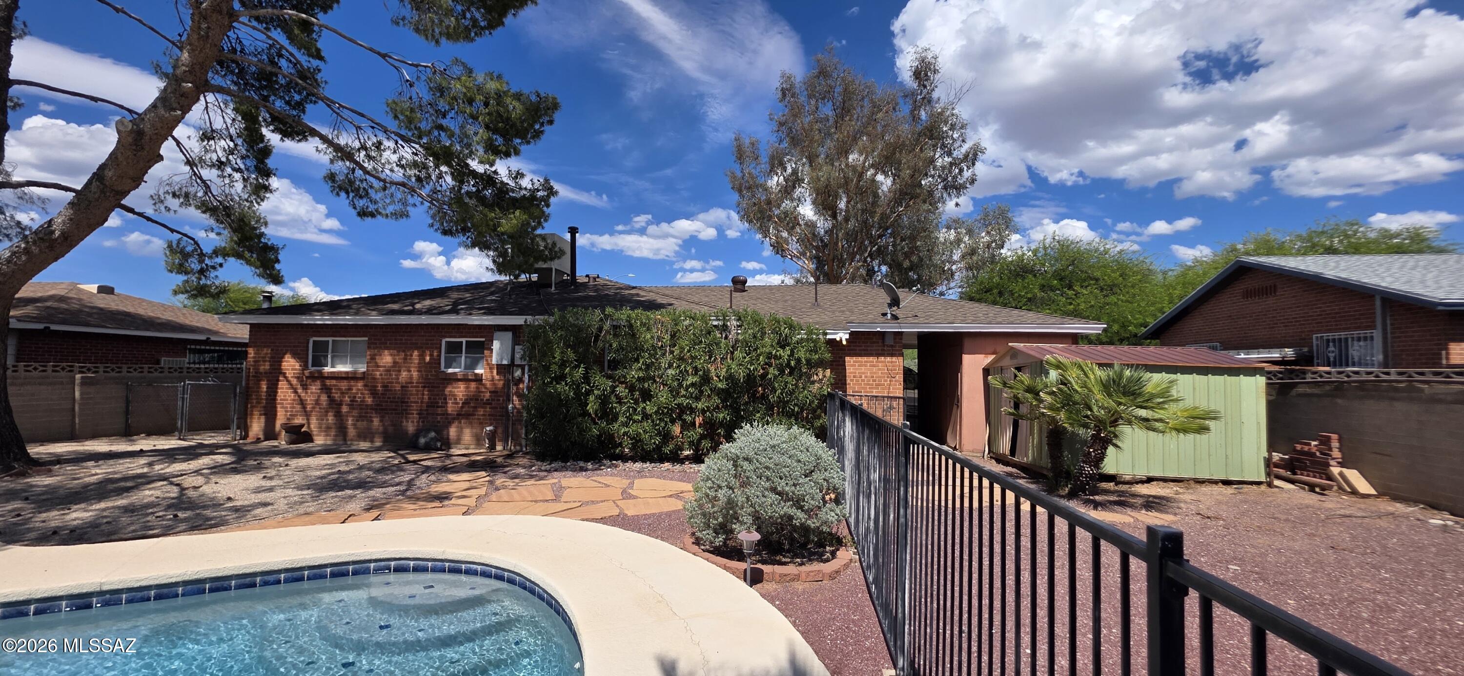 Manana Vista - Residential