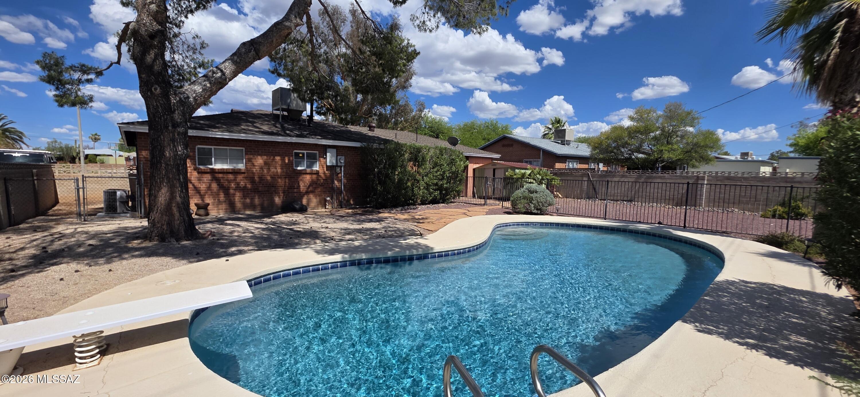 Manana Vista - Residential
