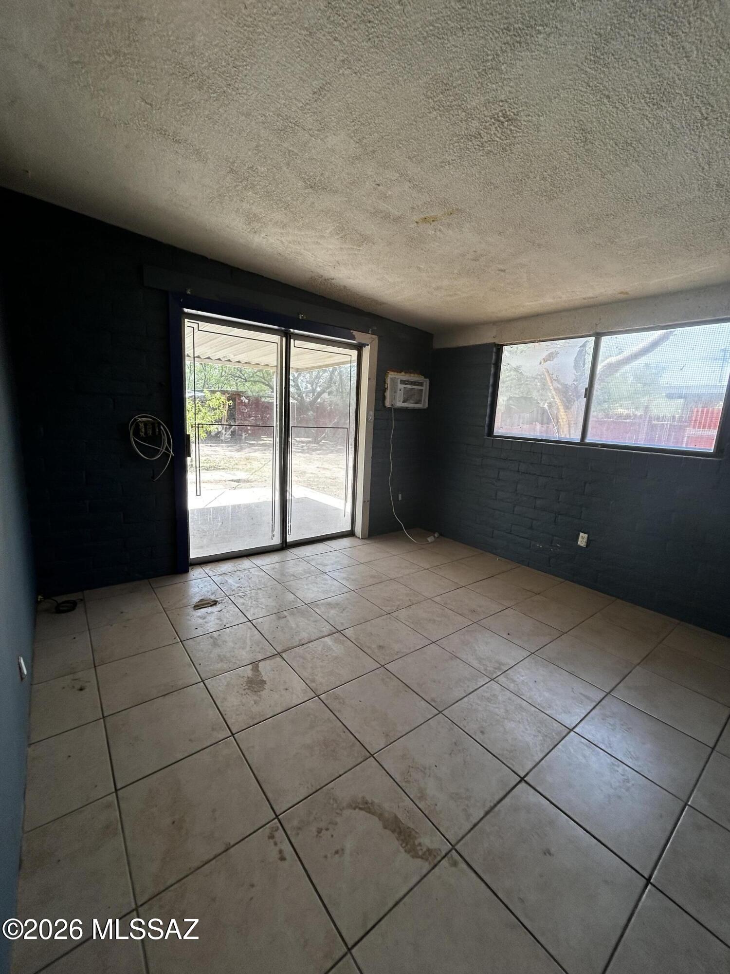 Campbell Ave. Acres - Residential