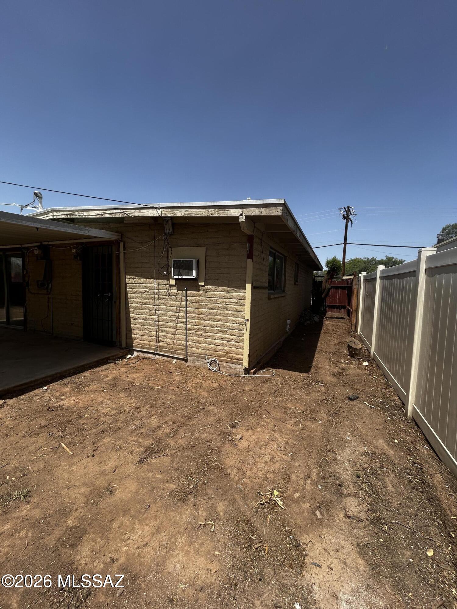 Campbell Ave. Acres - Residential