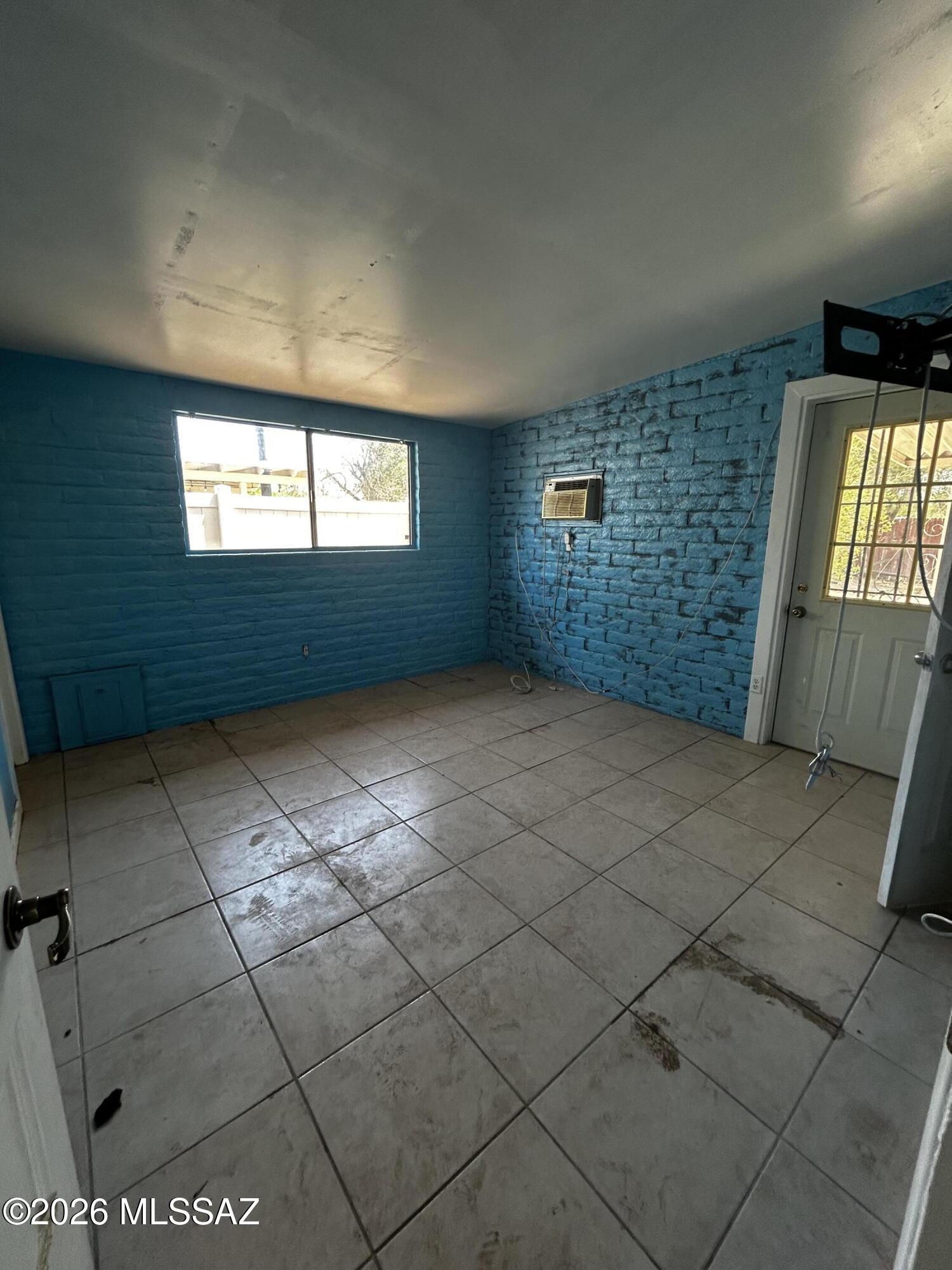 Campbell Ave. Acres - Residential