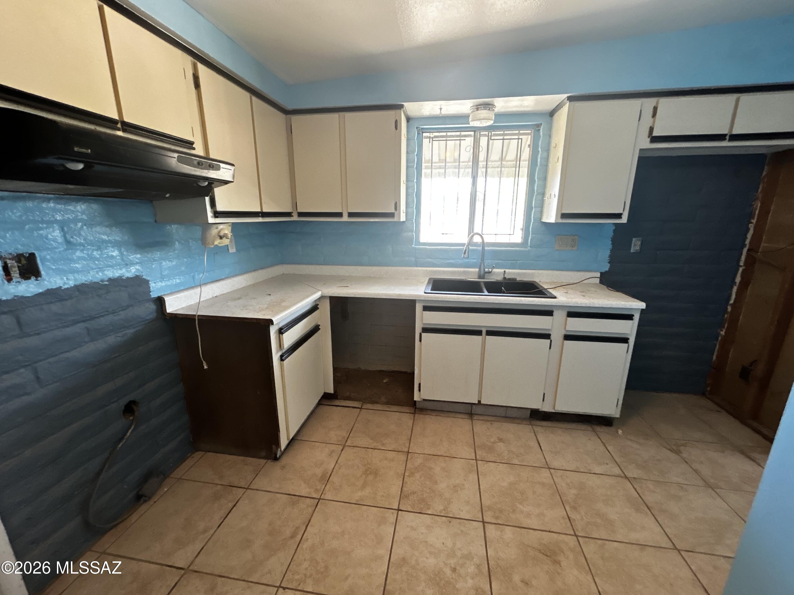 Campbell Ave. Acres - Residential