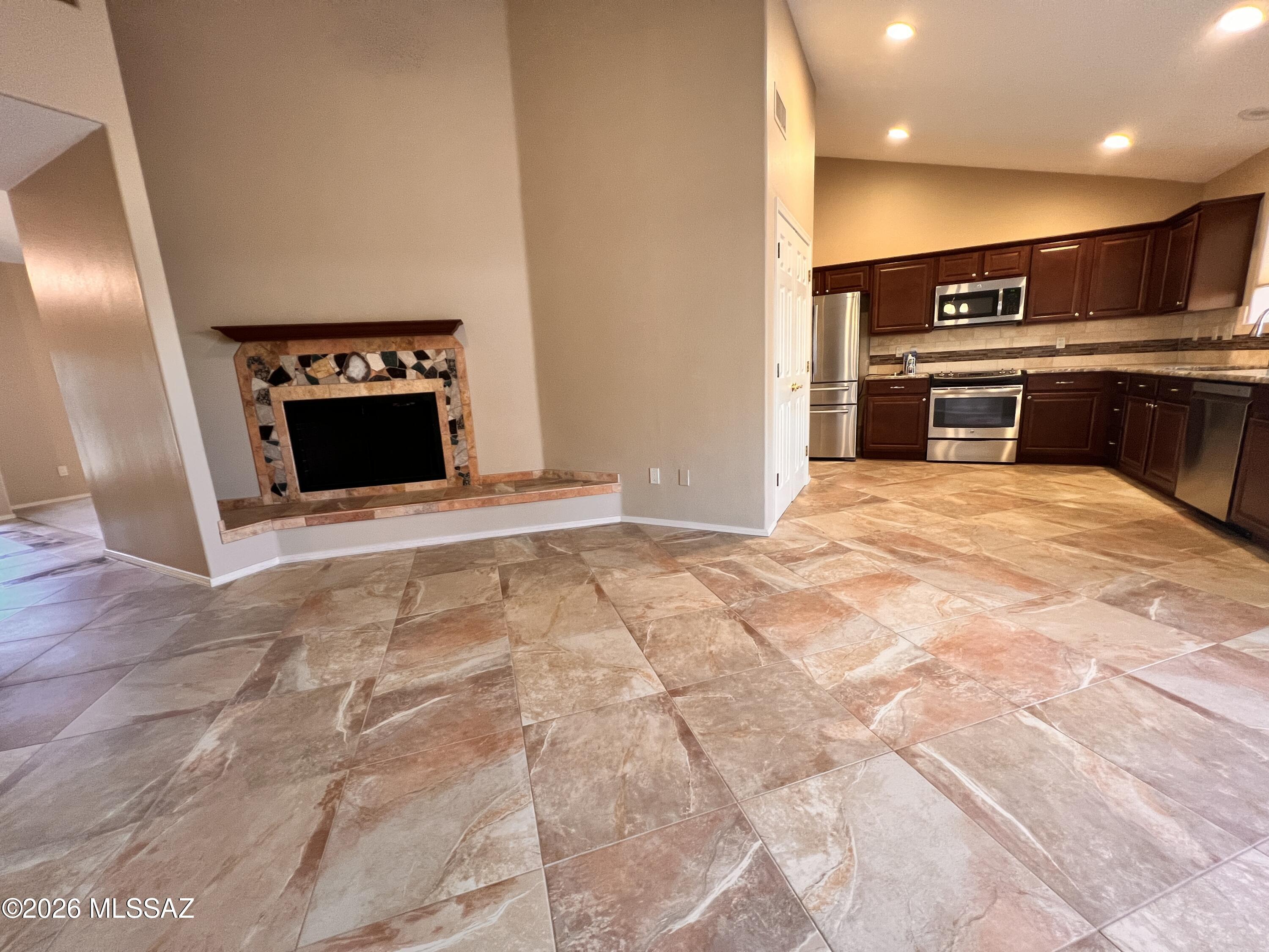 Villages Of La Canada (The) - Residential Lease