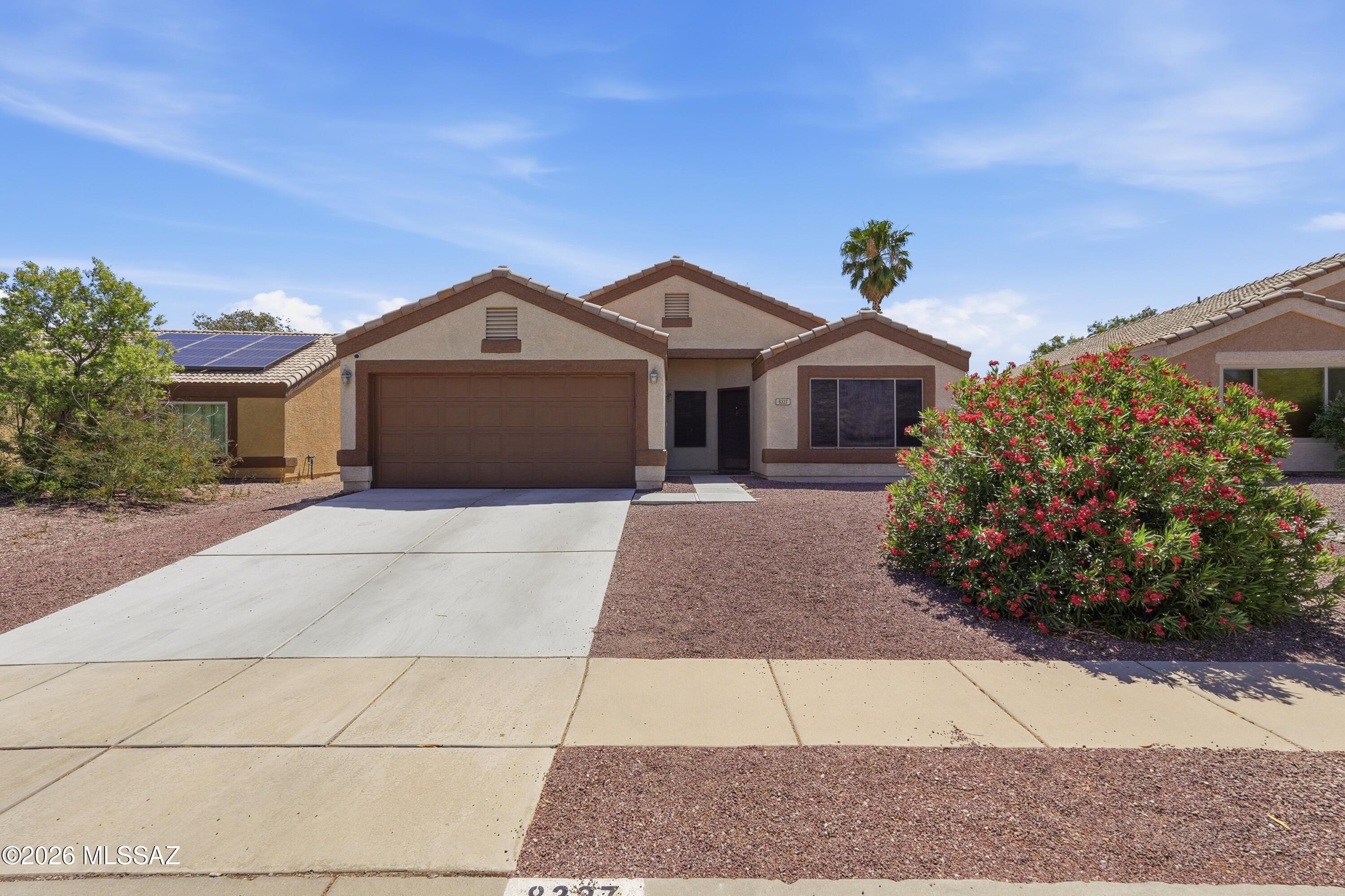 Hacienda Del Oro (1-78) - Residential