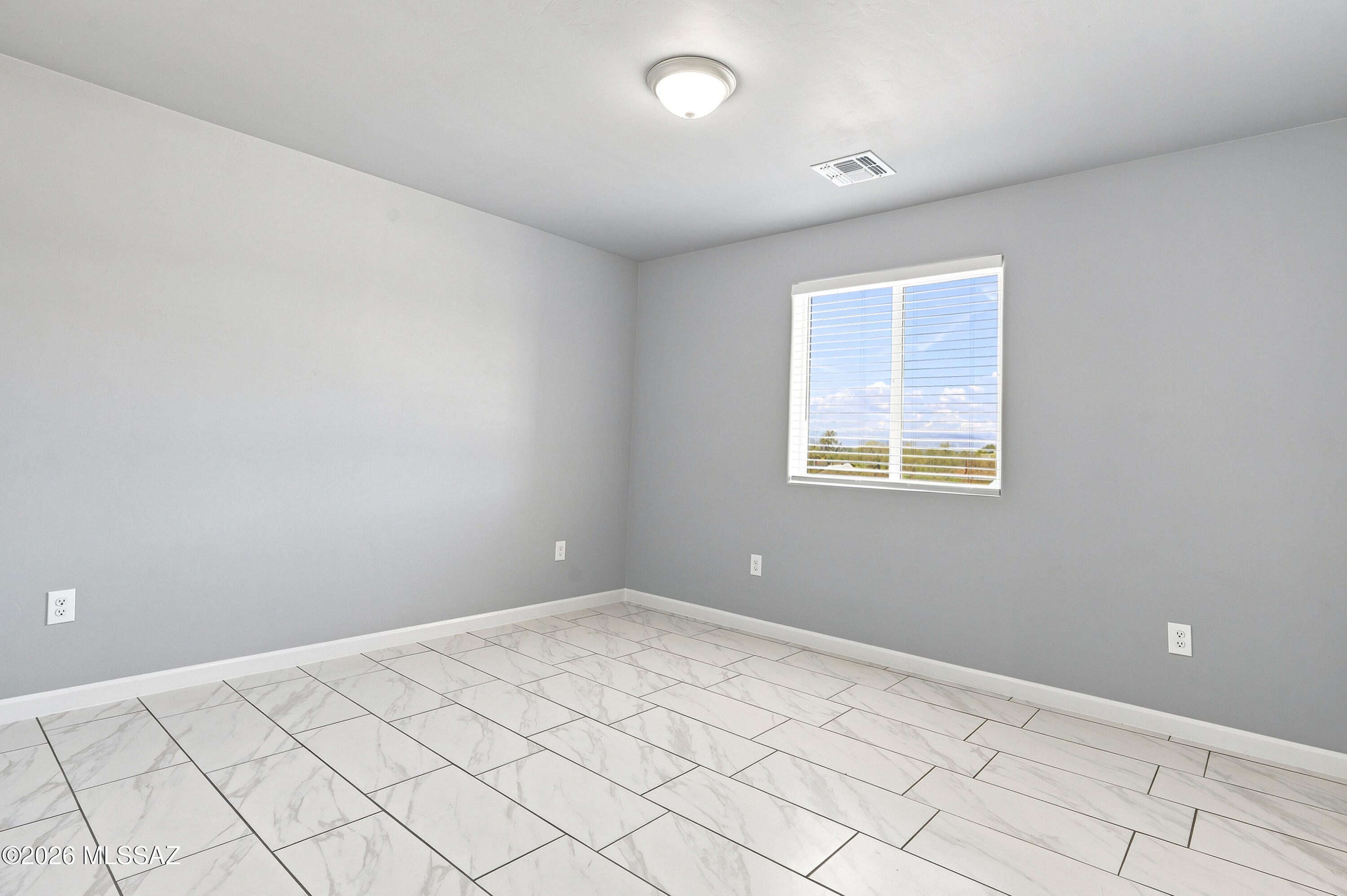 New Tucson Unit NO. 4 (1-203) - Residential