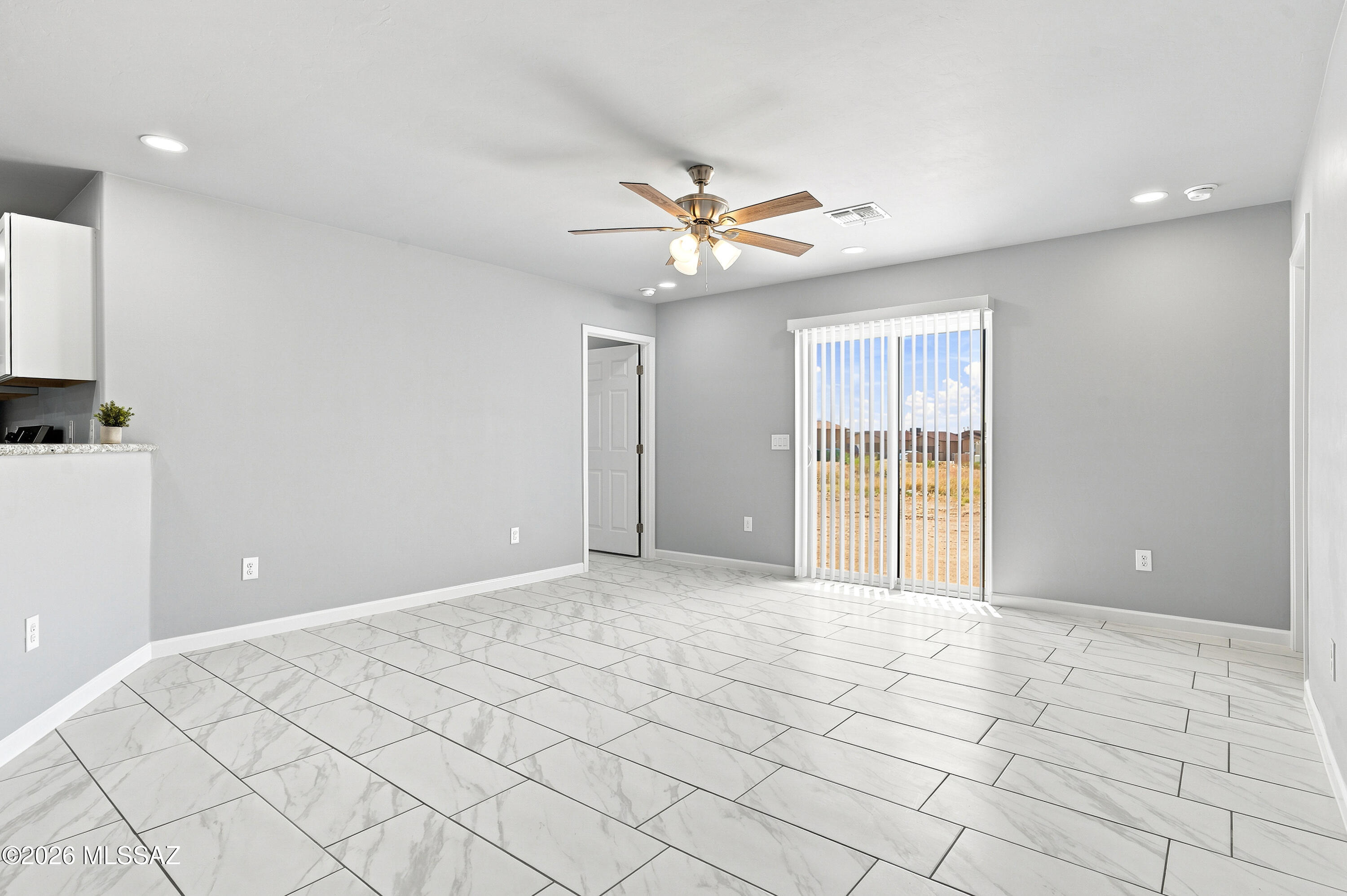 New Tucson Unit NO. 4 (1-203) - Residential