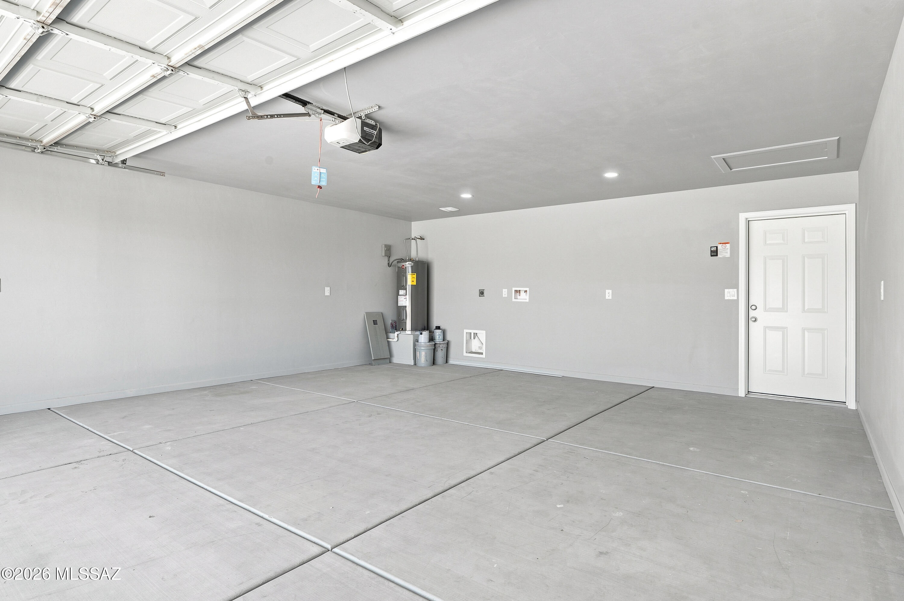 New Tucson Unit NO. 4 (1-203) - Residential