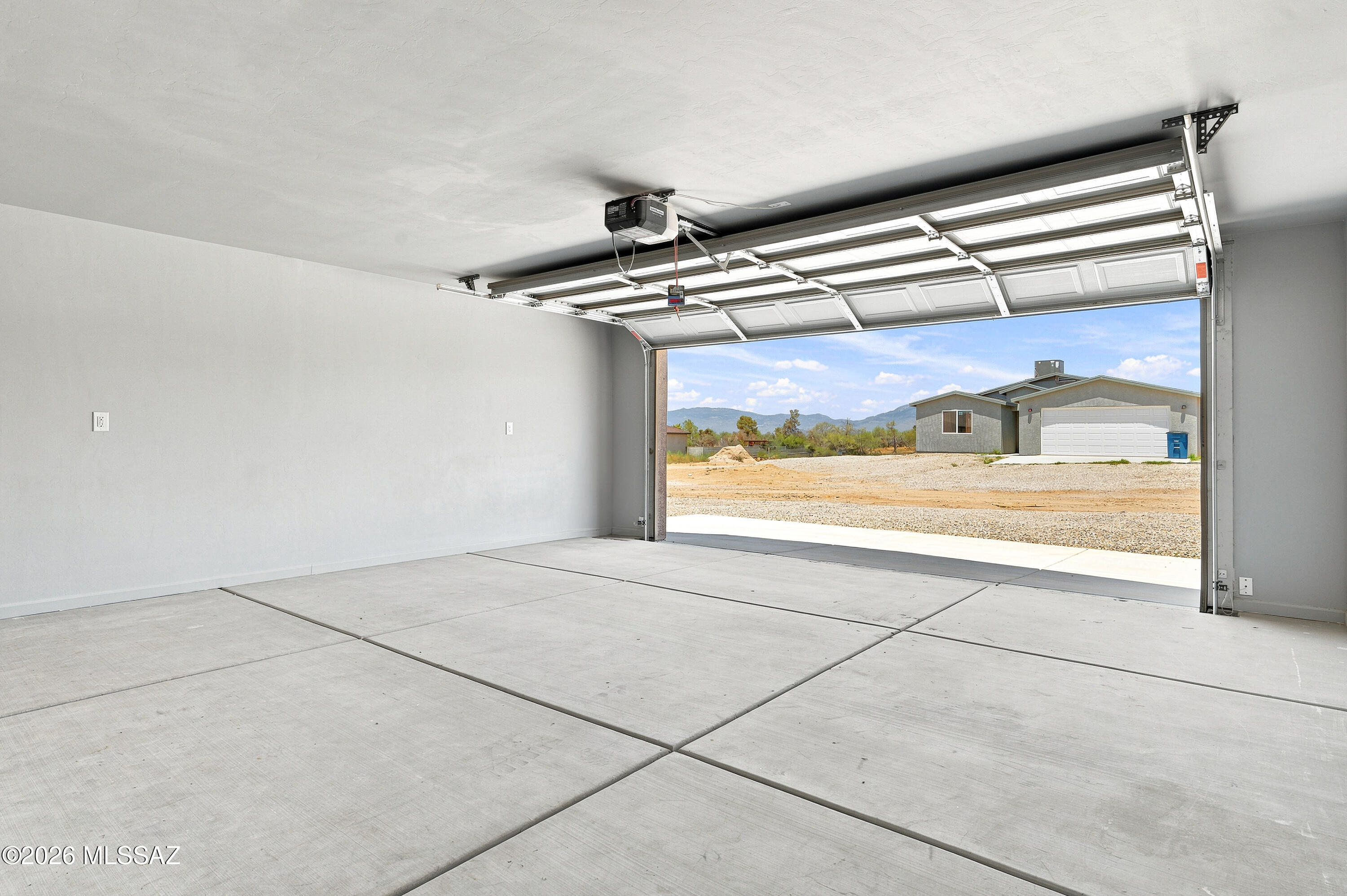 New Tucson Unit NO. 4 (1-203) - Residential