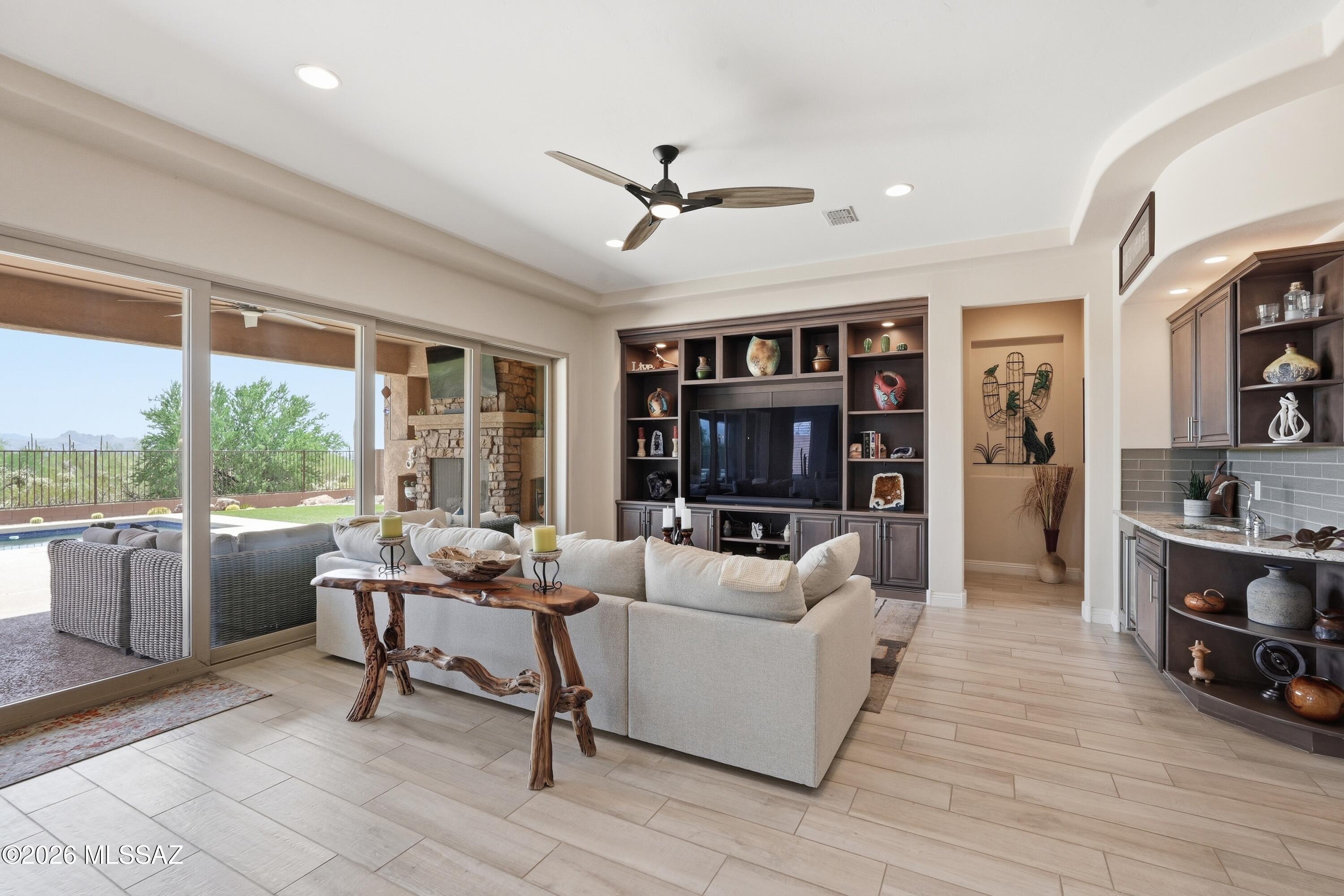 Del Webb At Dove Mountain SQ20131930189 - Residential