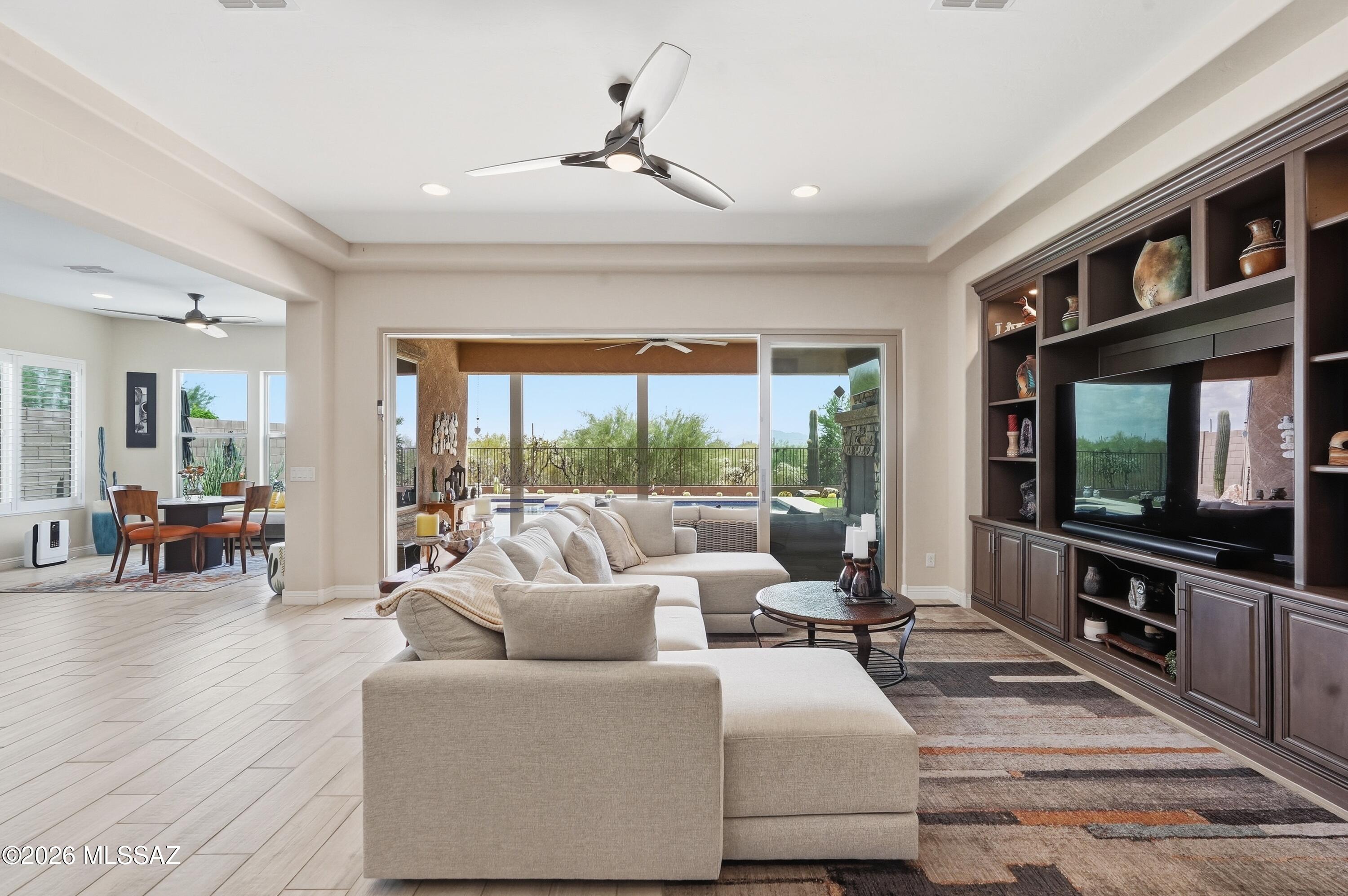 Del Webb At Dove Mountain SQ20131930189 - Residential