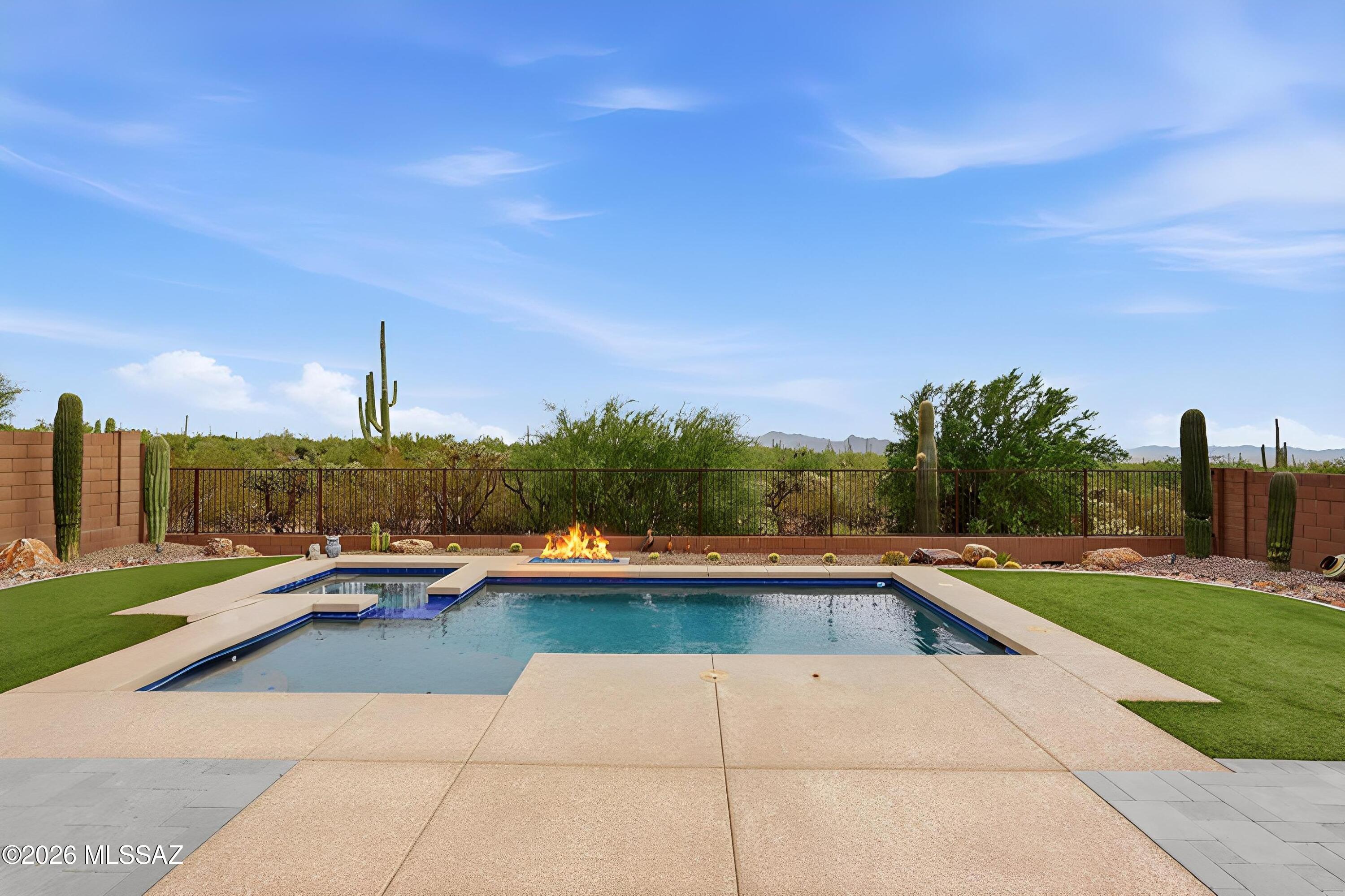 Del Webb At Dove Mountain SQ20131930189 - Residential
