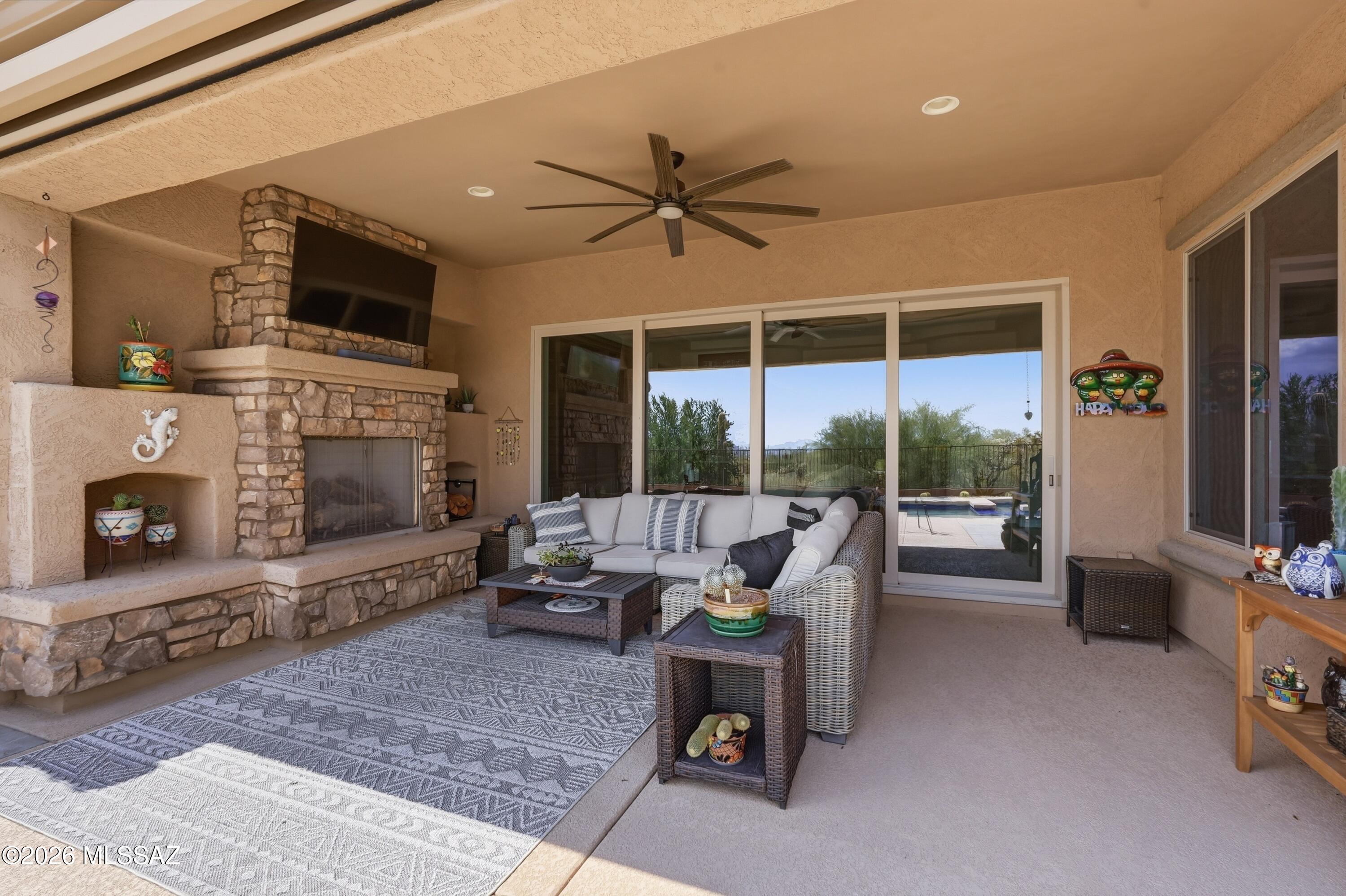 Del Webb At Dove Mountain SQ20131930189 - Residential