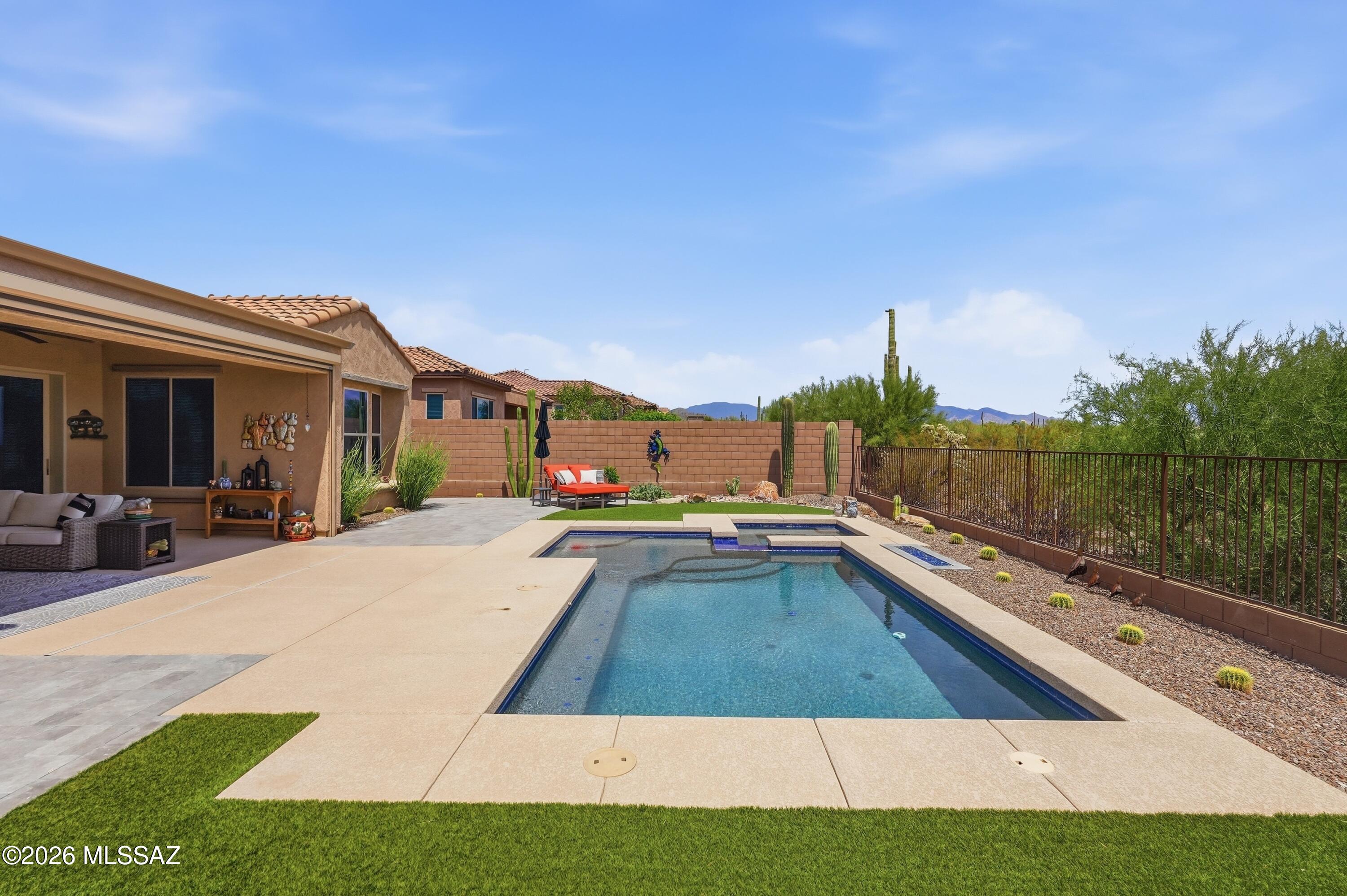 Del Webb At Dove Mountain SQ20131930189 - Residential