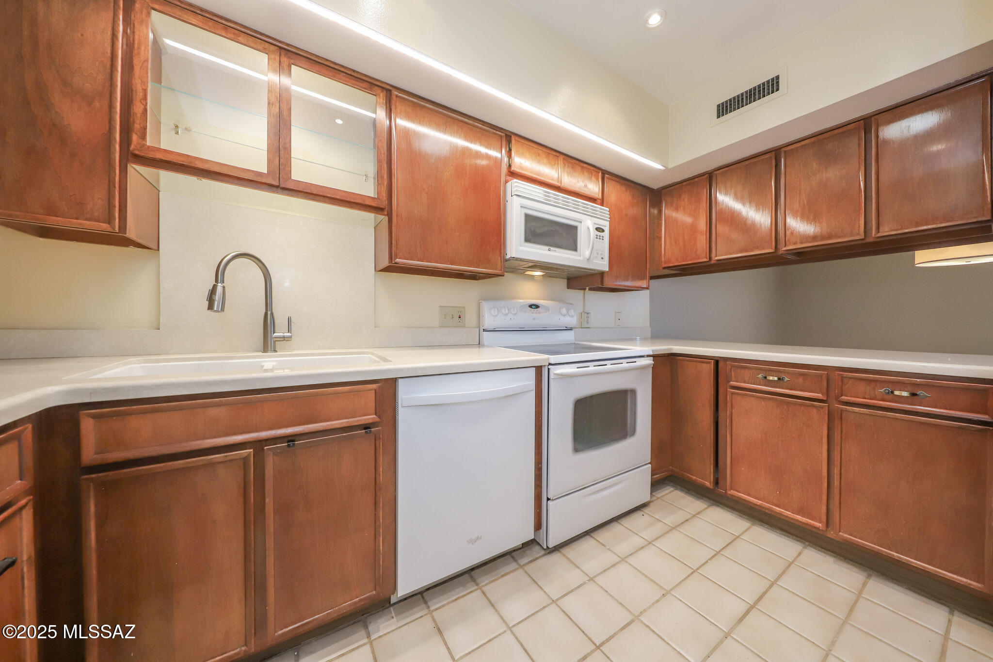 Country Club Heights - Residential Lease