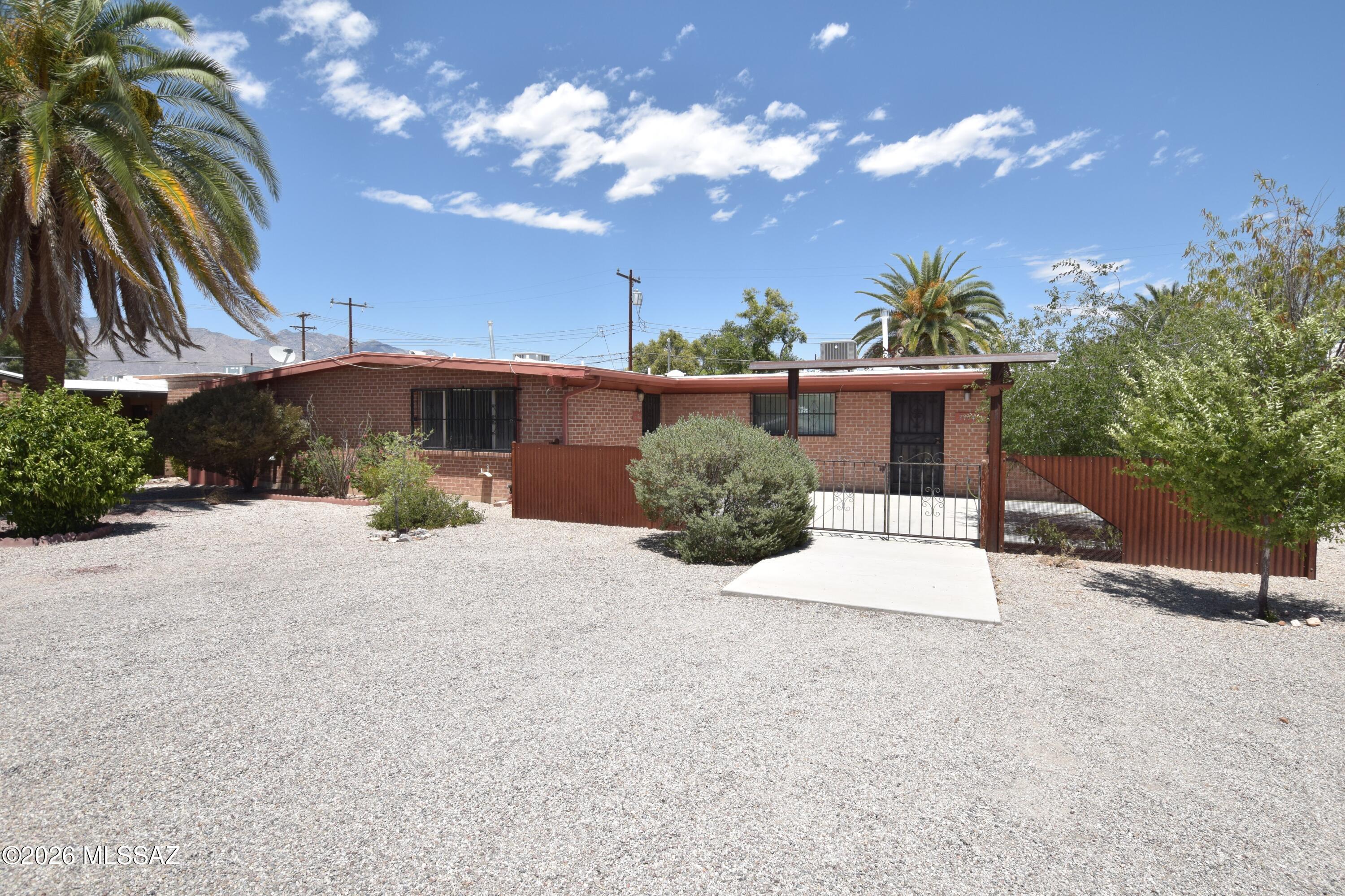 Fort Lowell Estates - Residential Lease